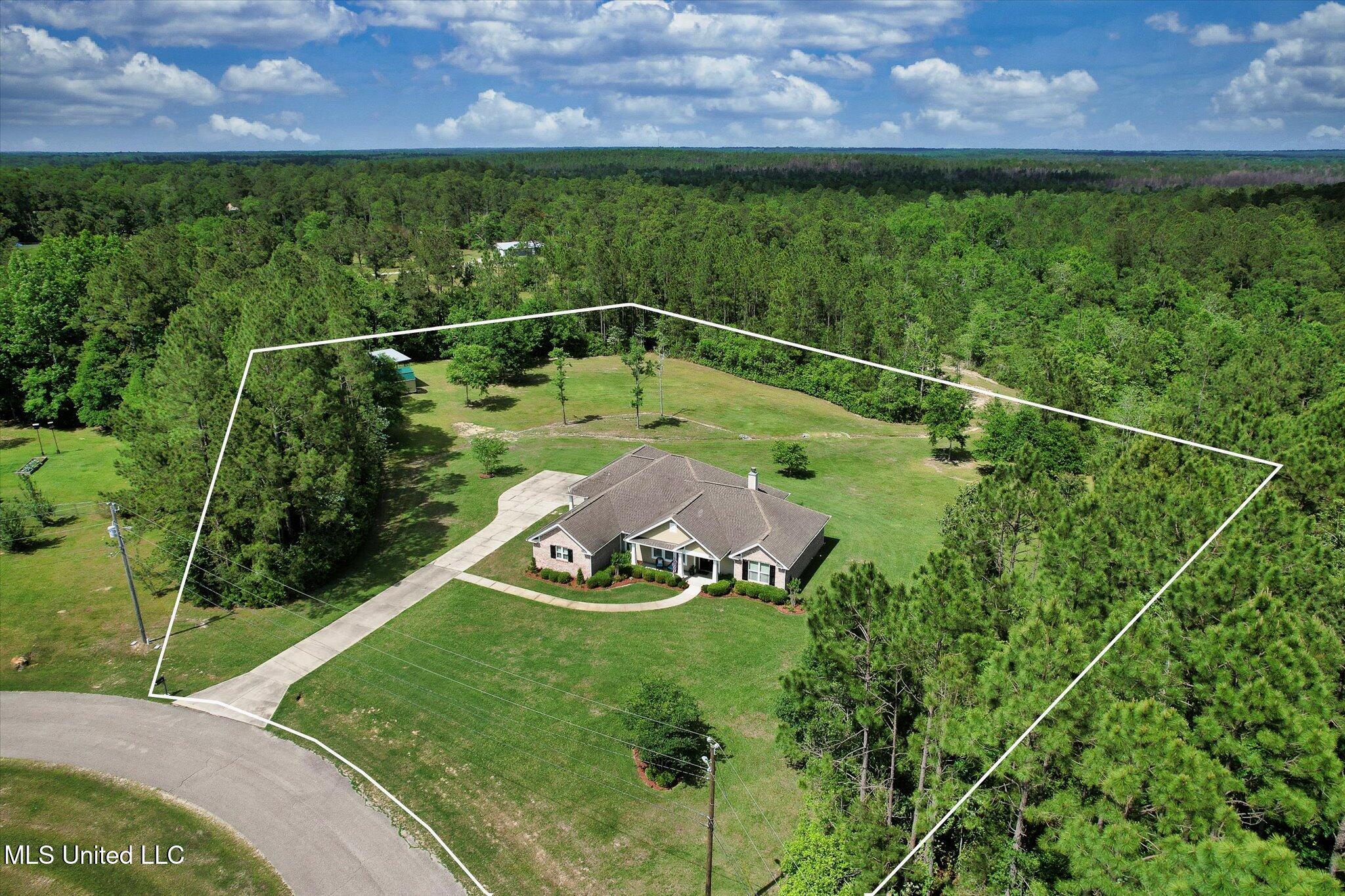 1010 Fenton Place Drive, Kiln, Mississippi image 40