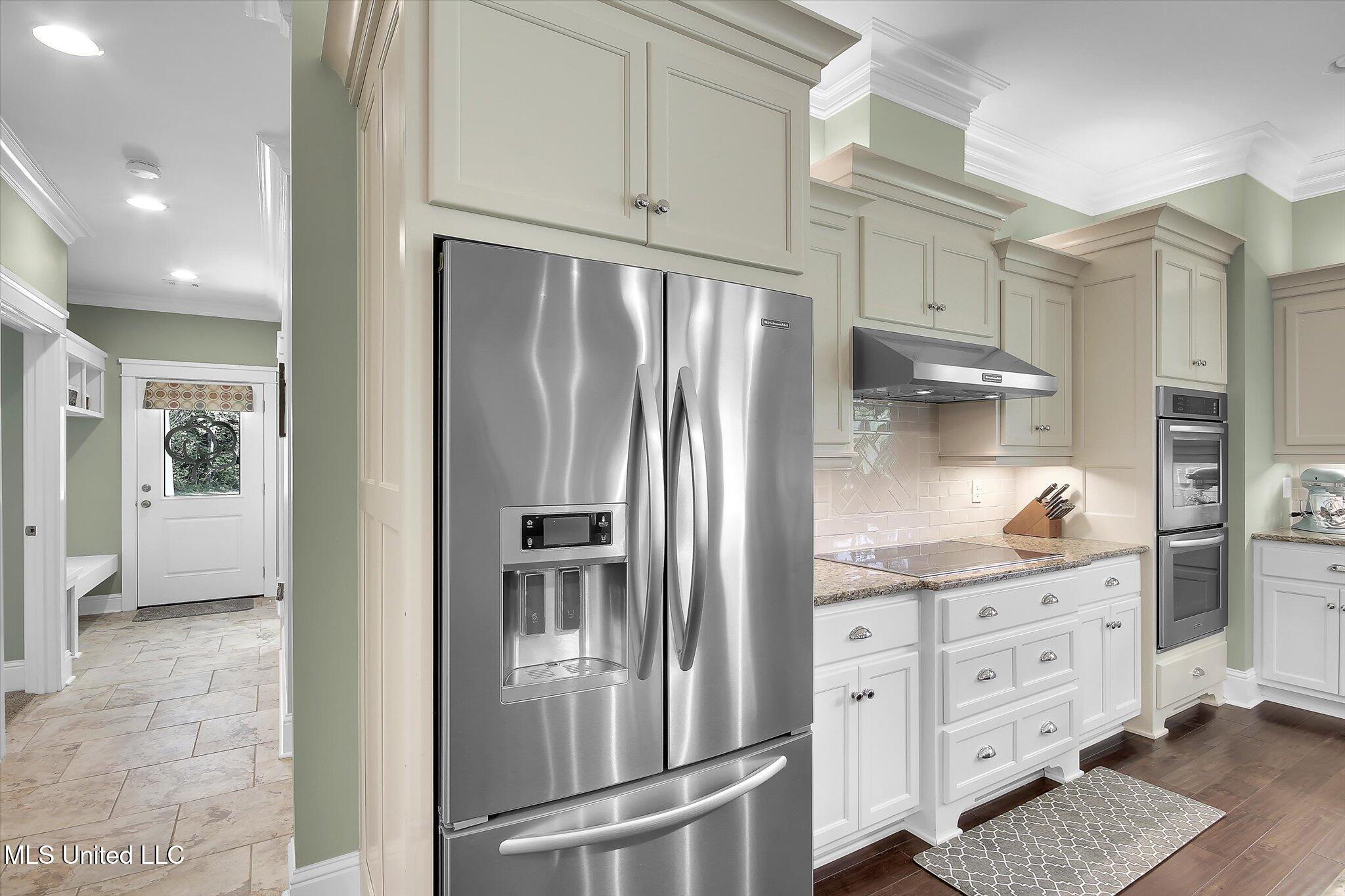 1010 Fenton Place Drive, Kiln, Mississippi image 11