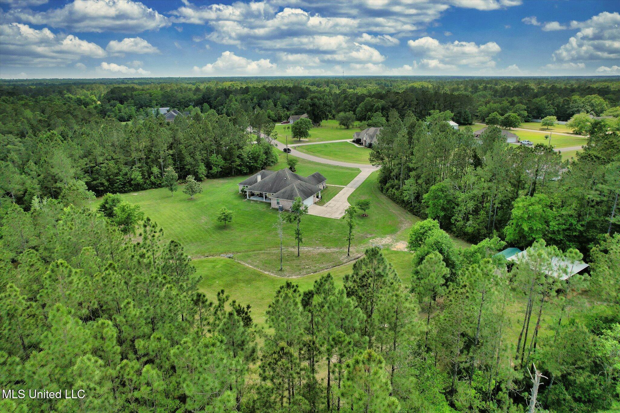 1010 Fenton Place Drive, Kiln, Mississippi image 44