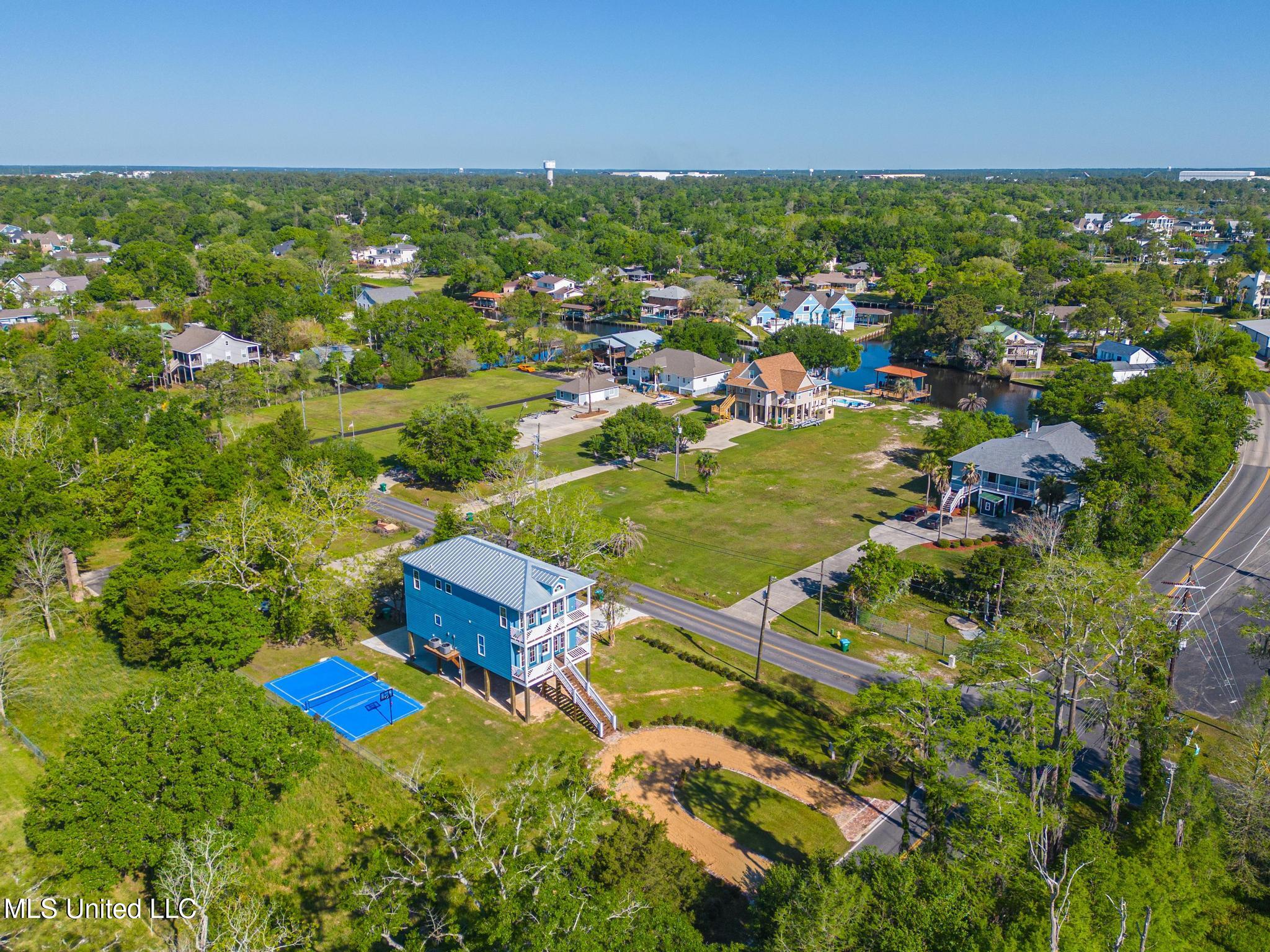 627 W Magnolia Street, Gulfport, Mississippi image 35