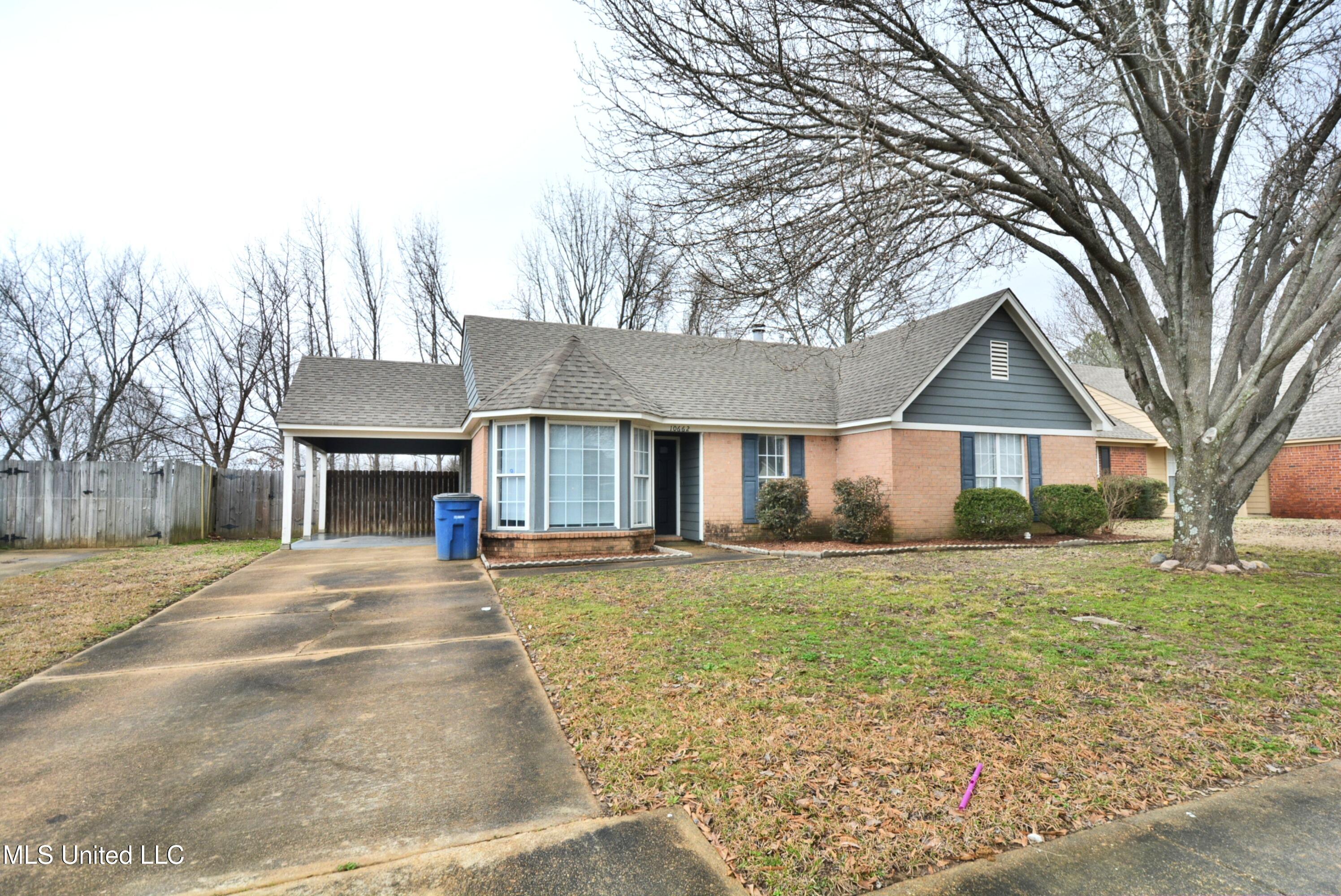 10662 Oak Leaf Drive, Olive Branch, Mississippi image 1