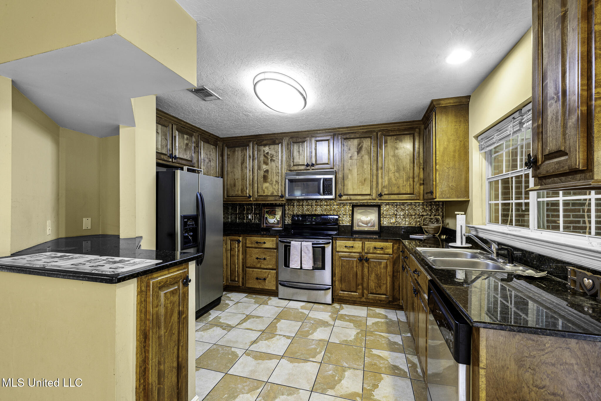 26 Running Stream Drive, Carriere, Mississippi image 4