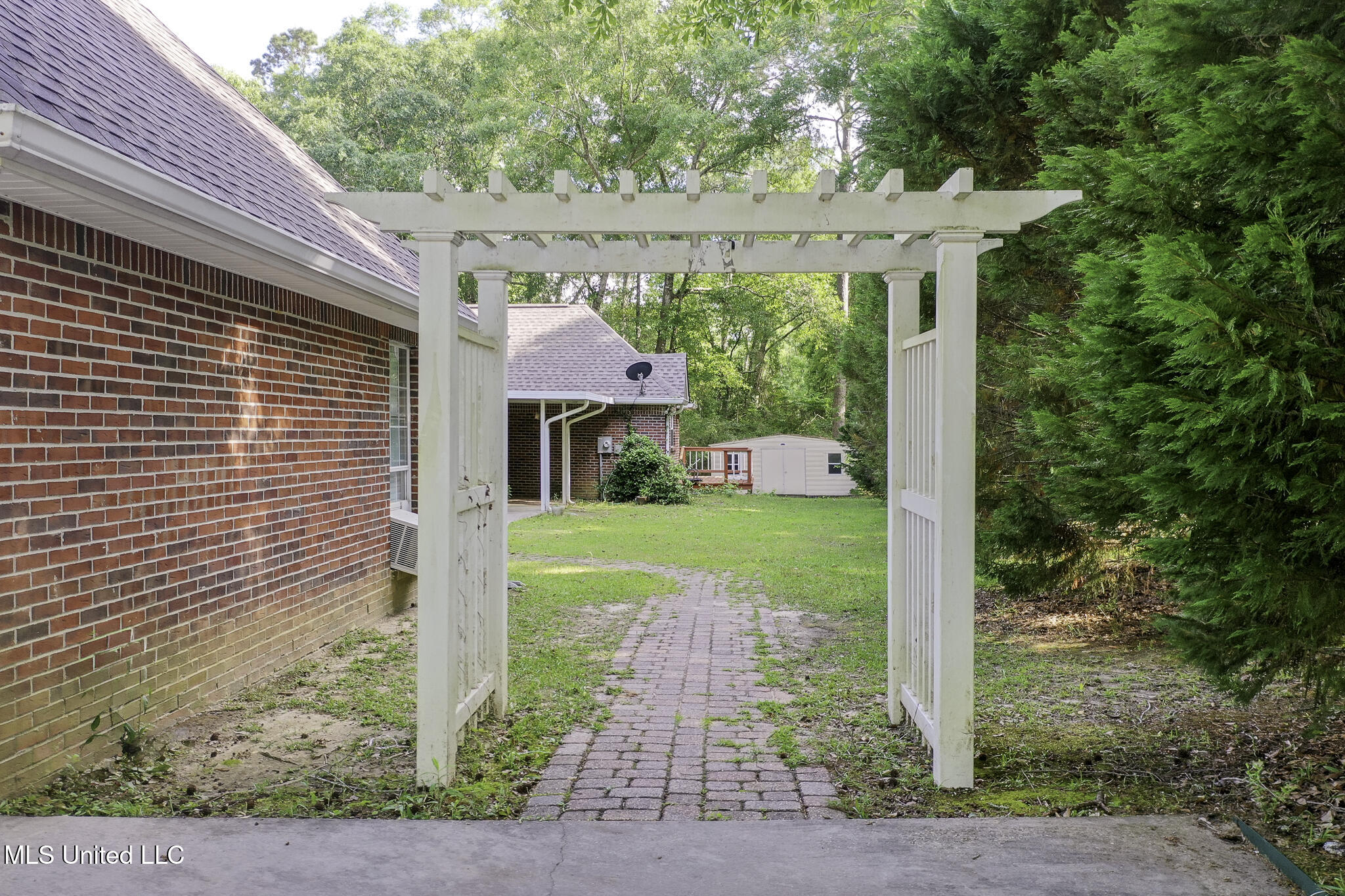 26 Running Stream Drive, Carriere, Mississippi image 34