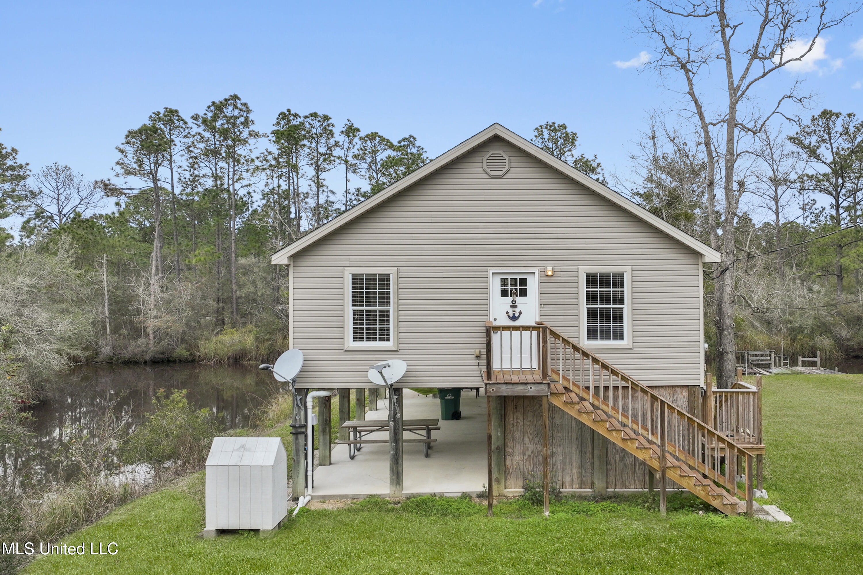5022 Lory Street, Bay Saint Louis, Mississippi image 2