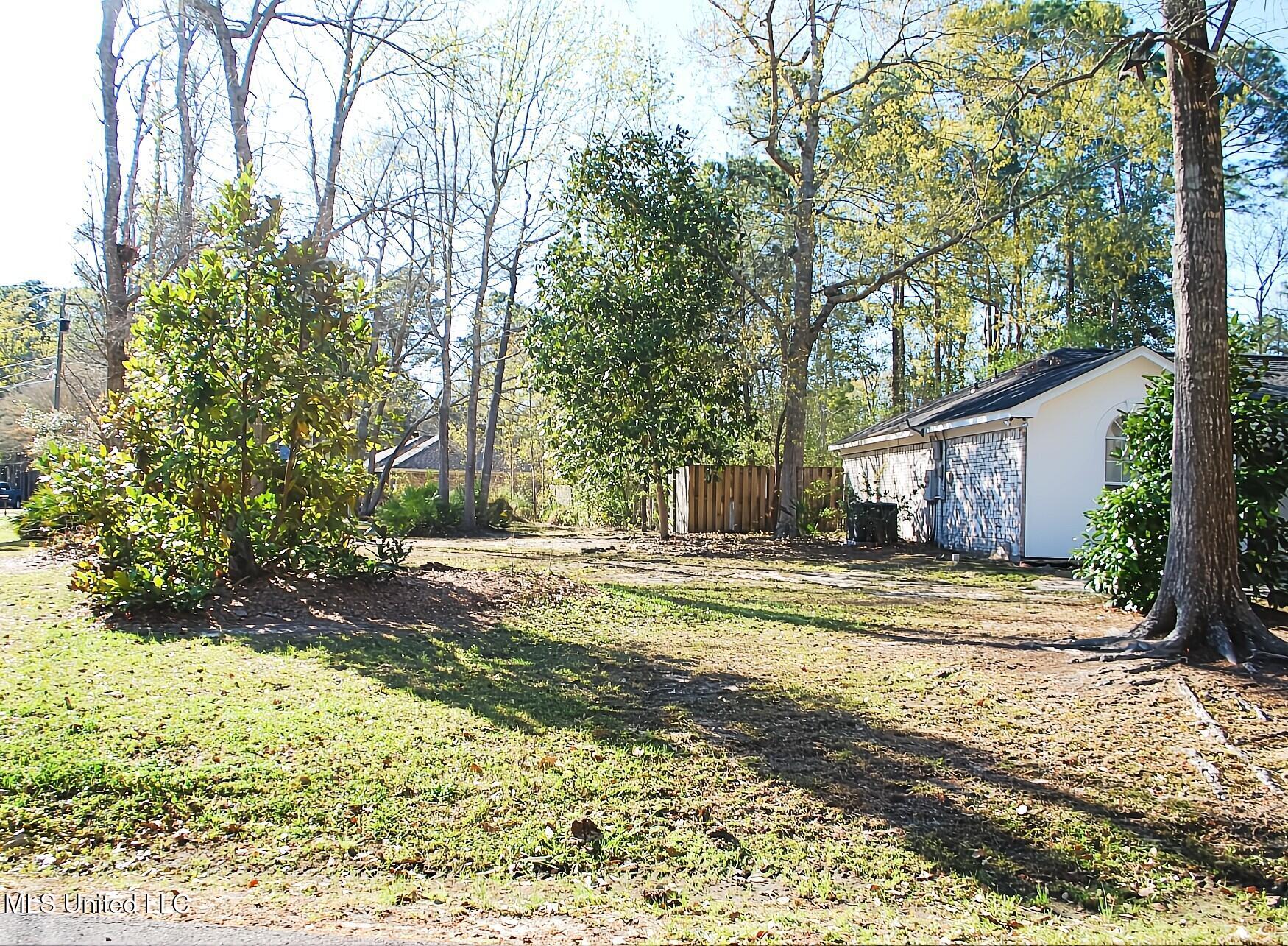 2917 N 4th Street, Ocean Springs, Mississippi image 4