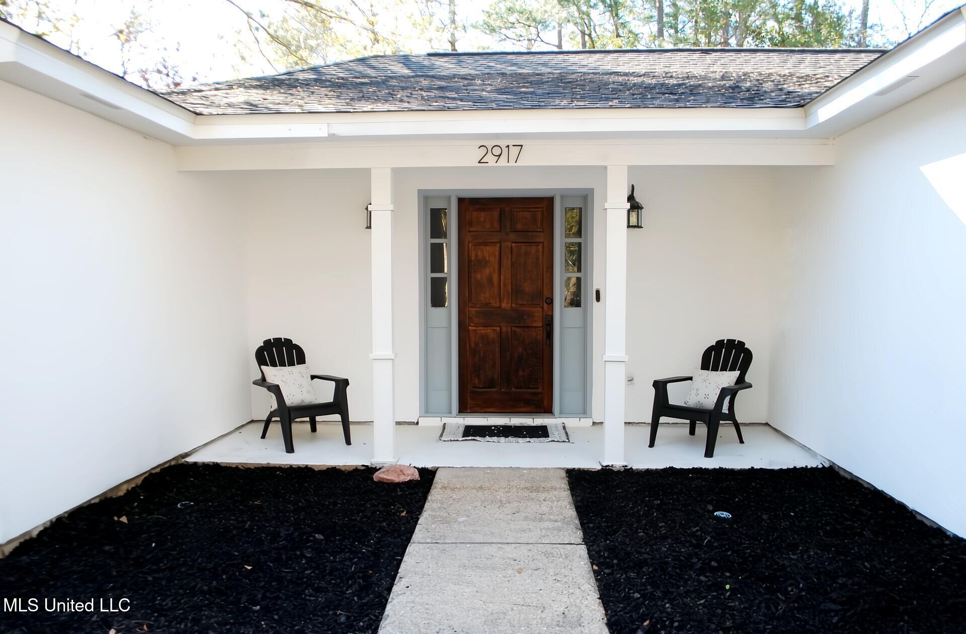 2917 N 4th Street, Ocean Springs, Mississippi image 2
