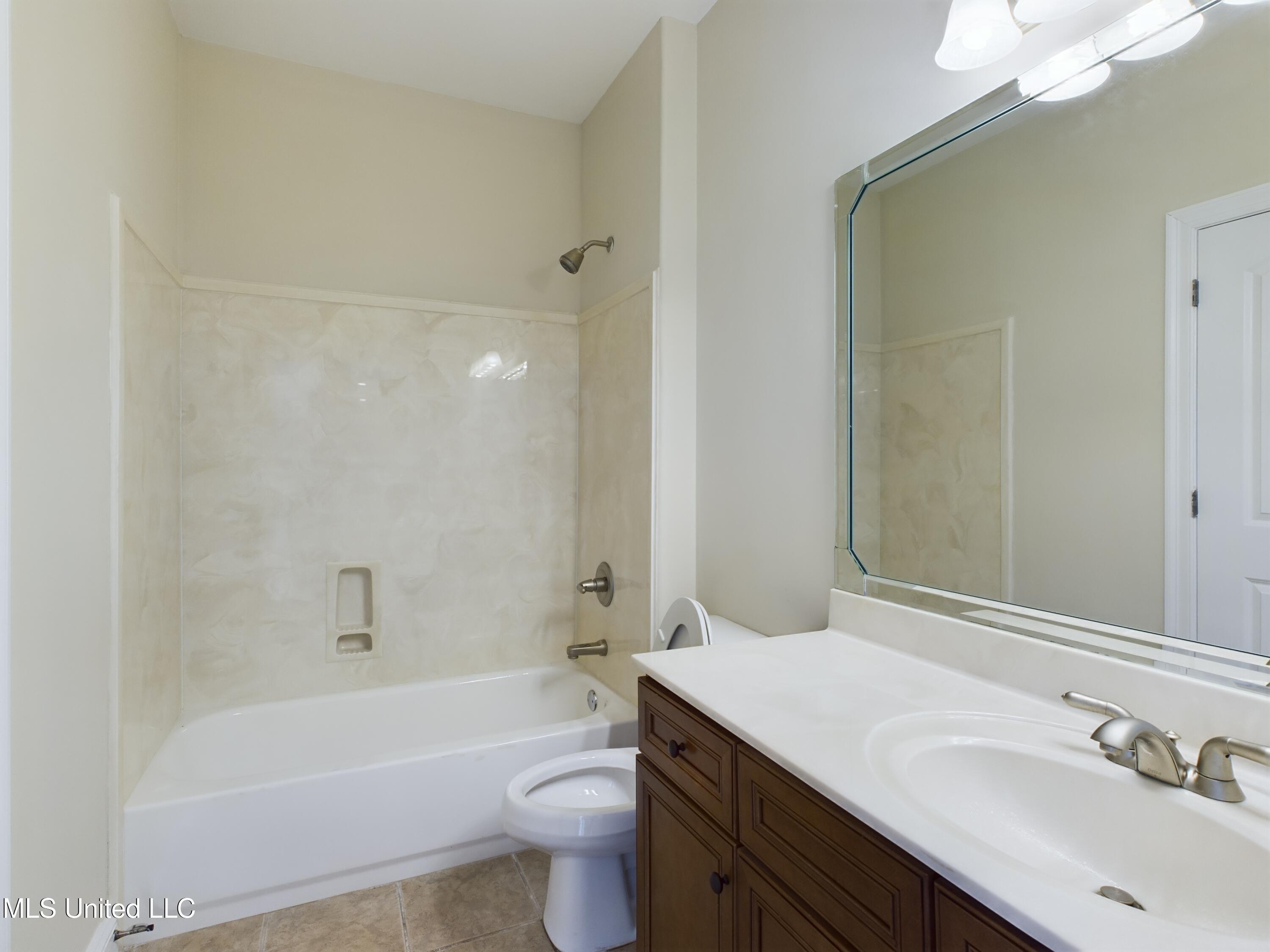 8492 White Crossing Crossing, Olive Branch, Mississippi image 16