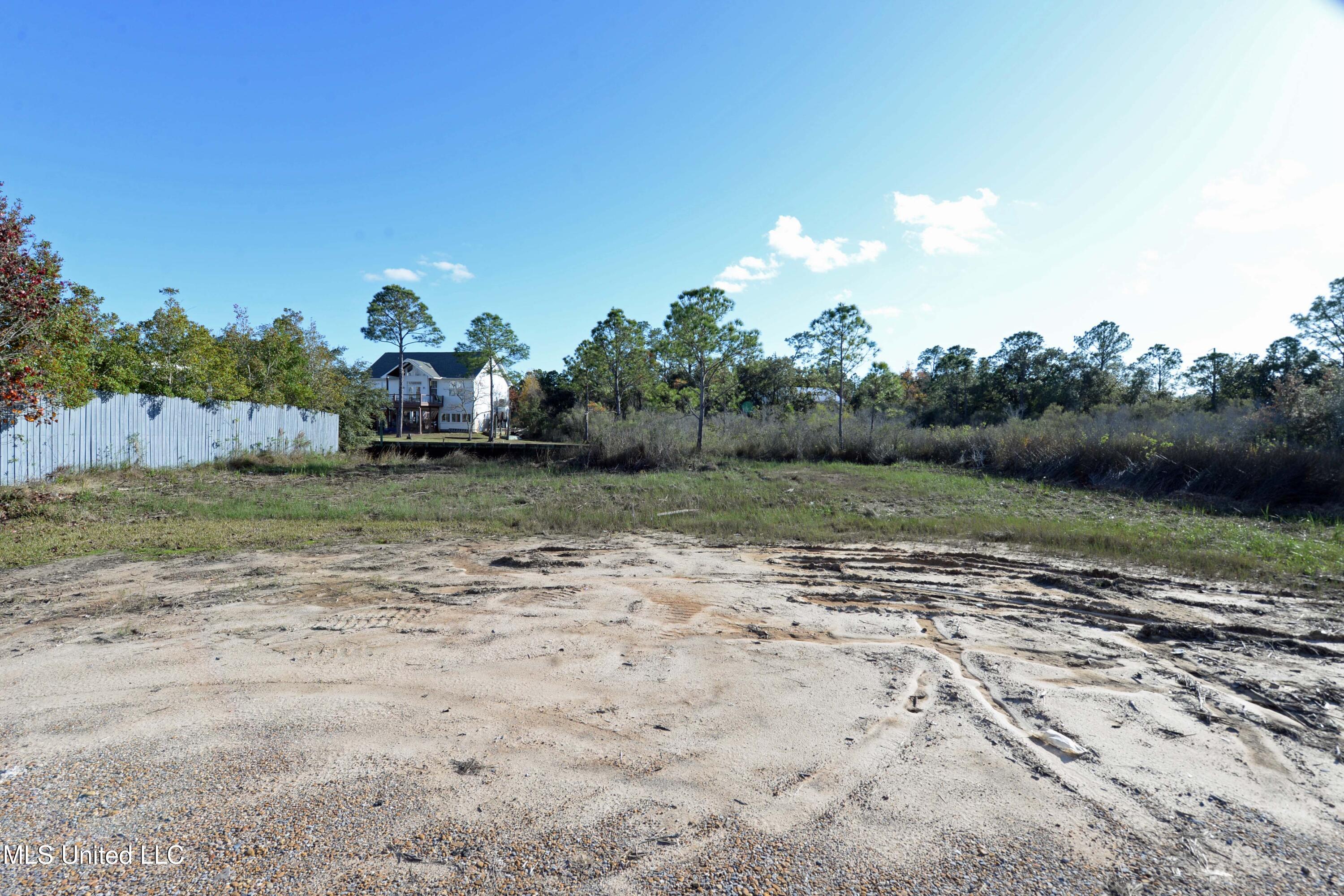 Sweet Bay Drive, Pass Christian, Mississippi image 9