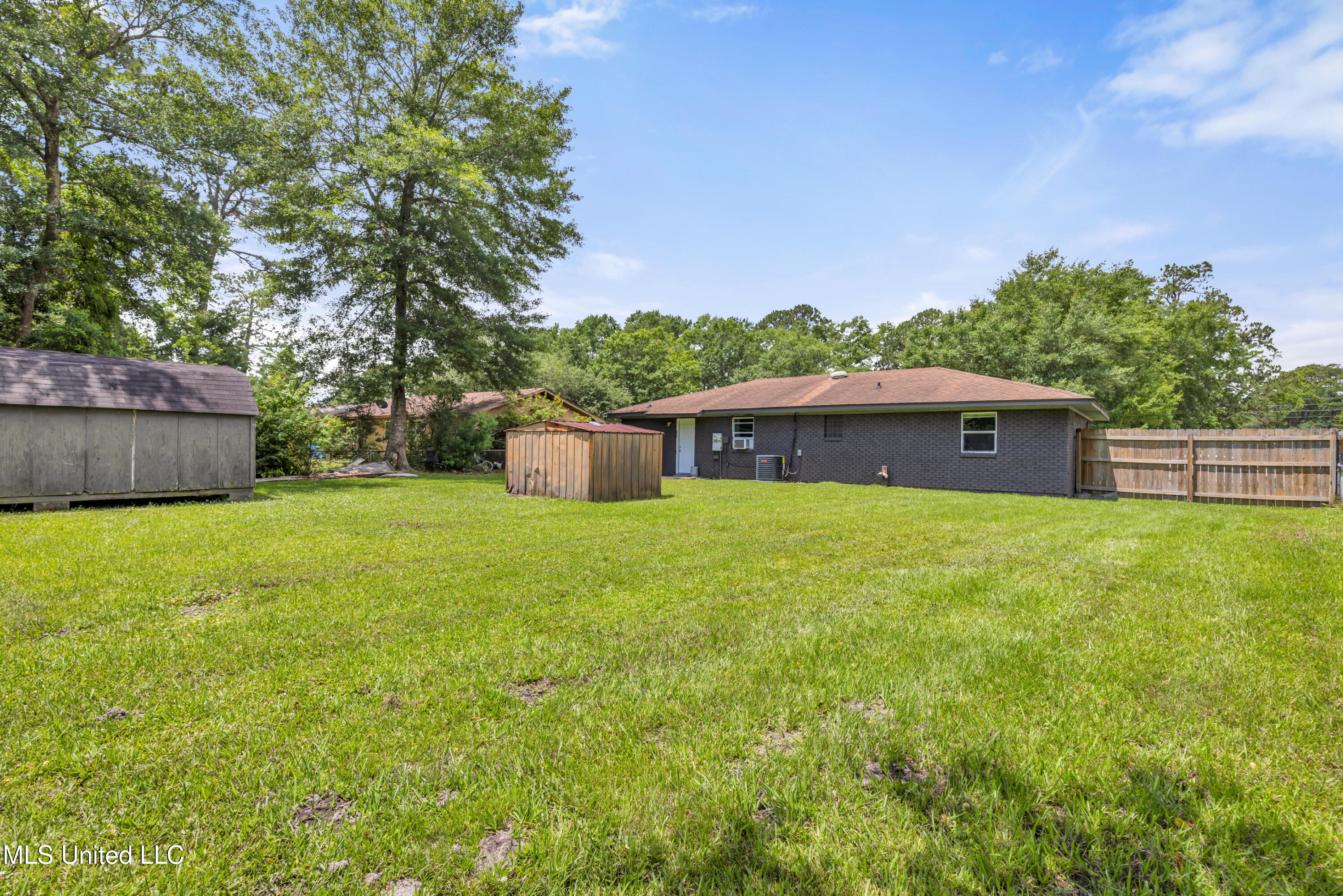 5608 Claresholm Drive, Gautier, Mississippi image 17
