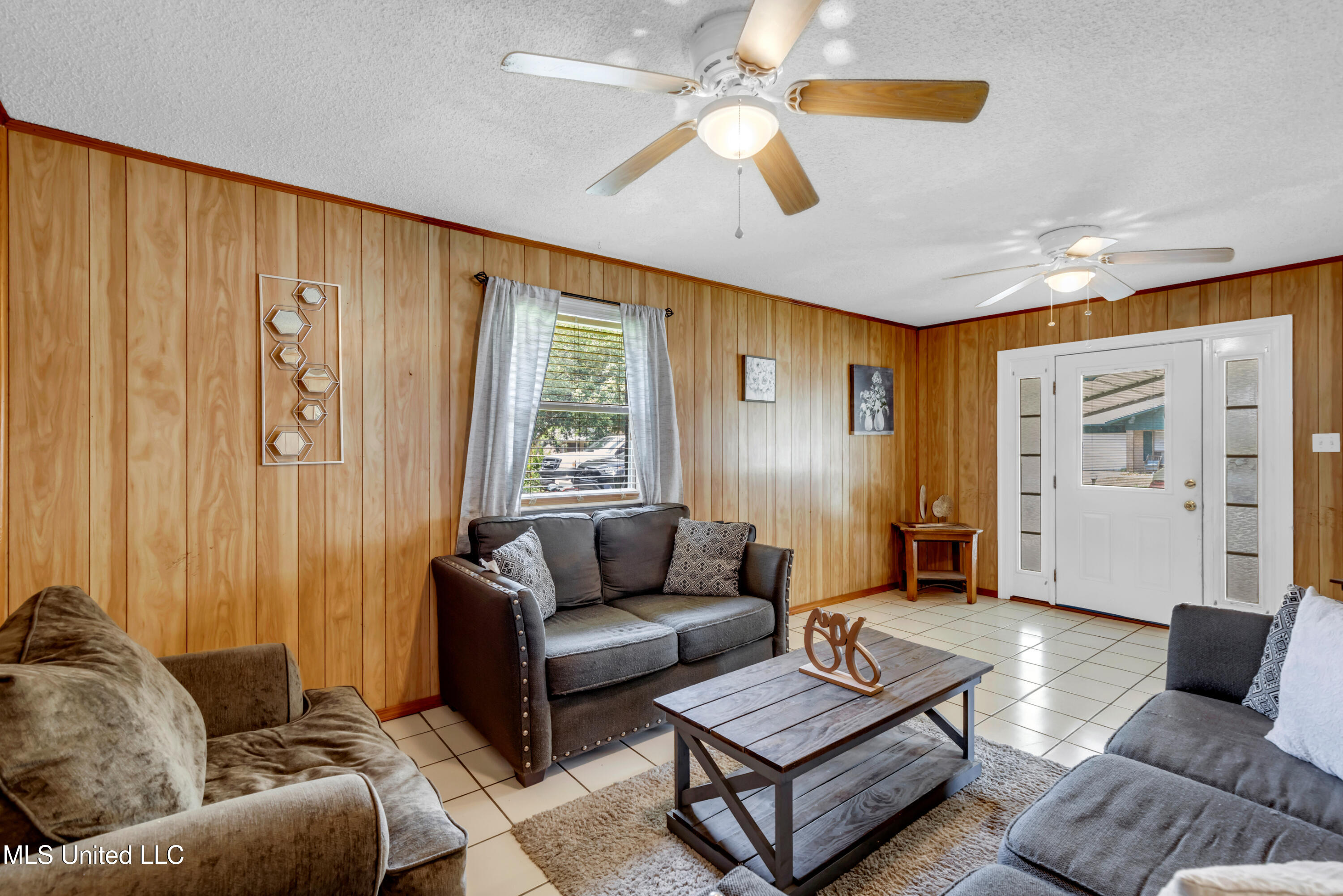 5608 Claresholm Drive, Gautier, Mississippi image 5
