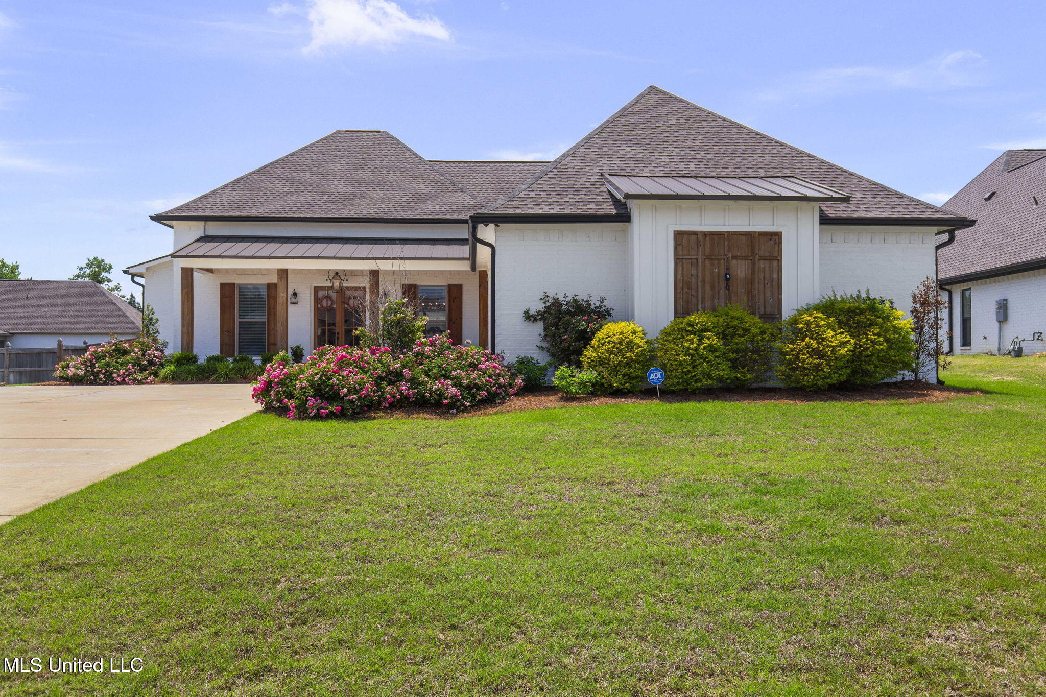 803 White Rock Lane, Brandon, Mississippi image 1