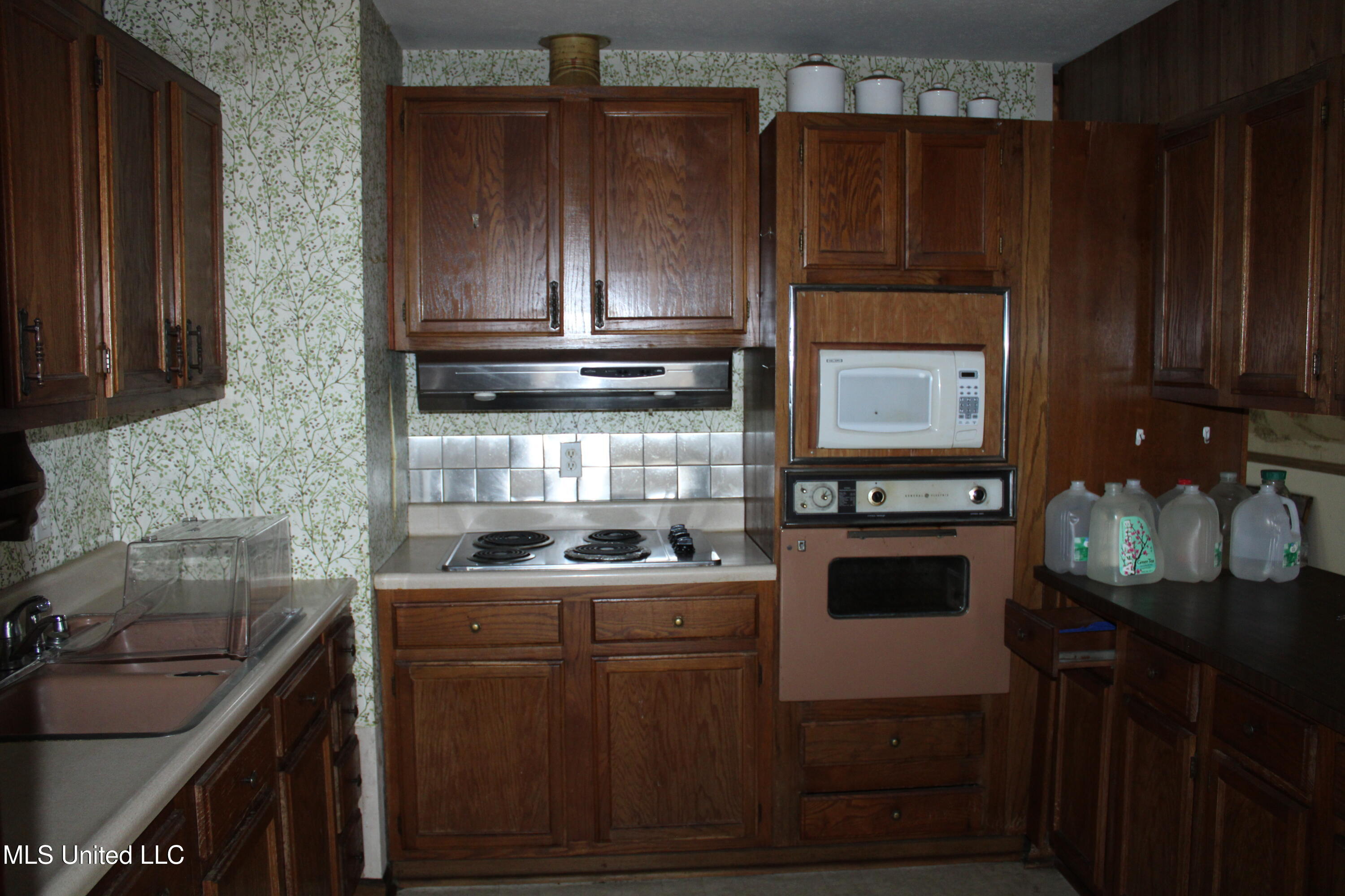 7000 Melrose Drive, Biloxi, Mississippi image 17
