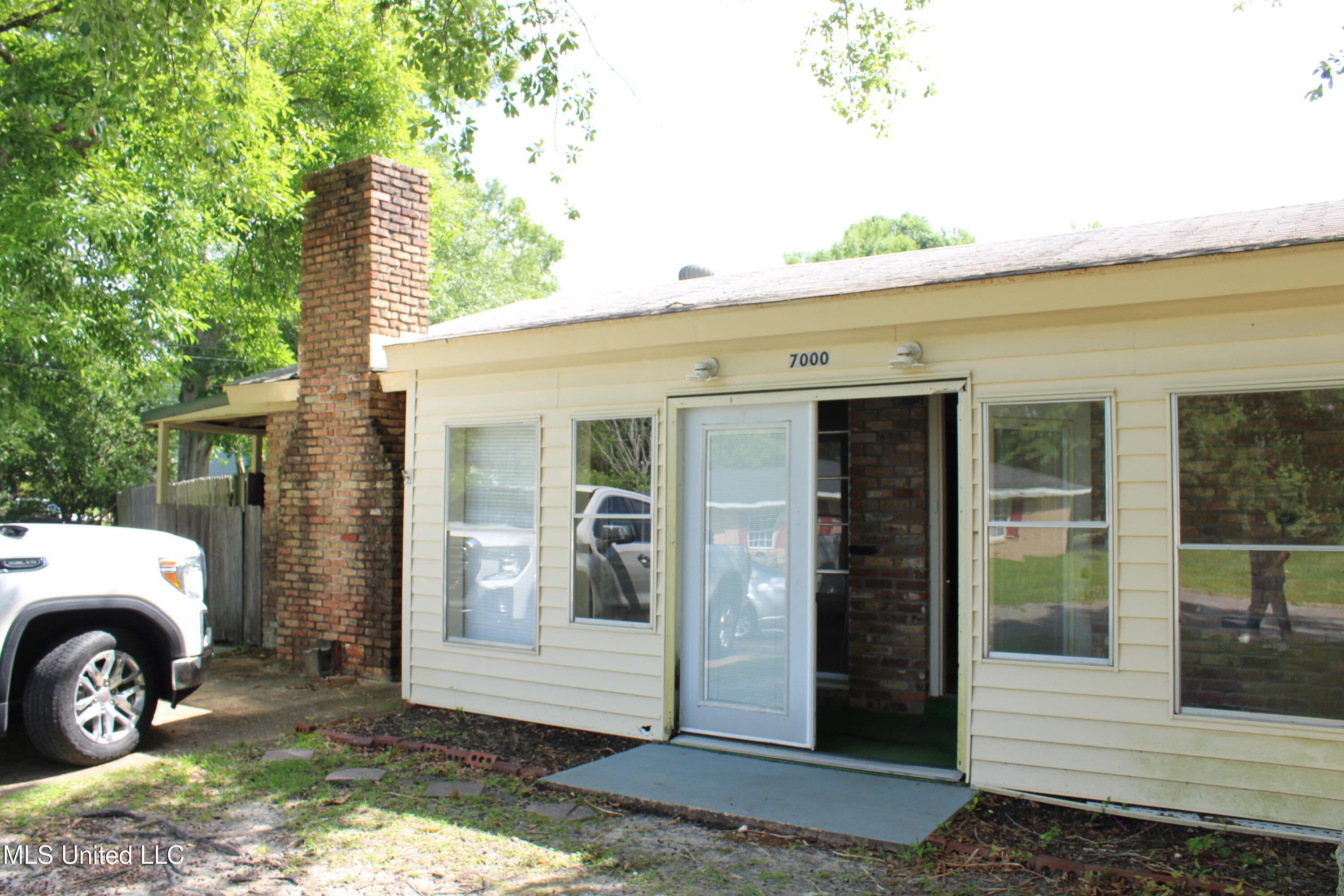 7000 Melrose Drive, Biloxi, Mississippi image 2