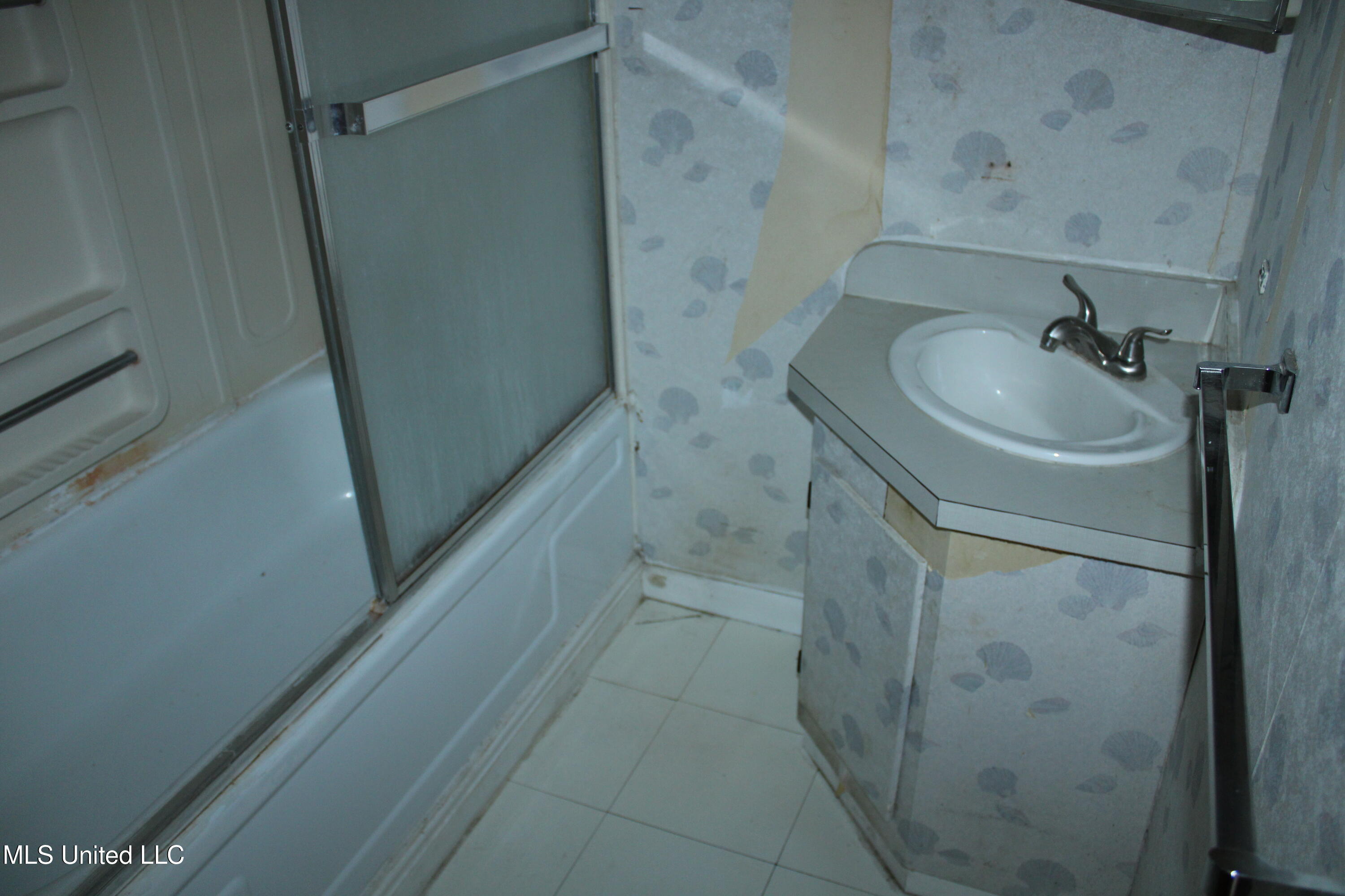 7000 Melrose Drive, Biloxi, Mississippi image 21