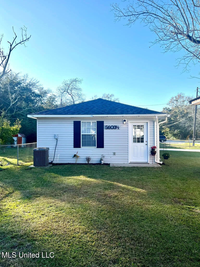 5603 1/2 Daugherty Road, Long Beach, Mississippi image 6