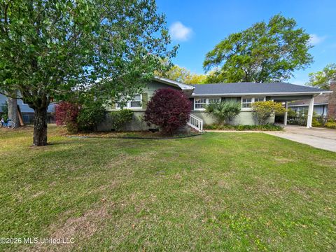 Homes For Sale - 903 Williams Street<br/> Pascagoula, MS 39567