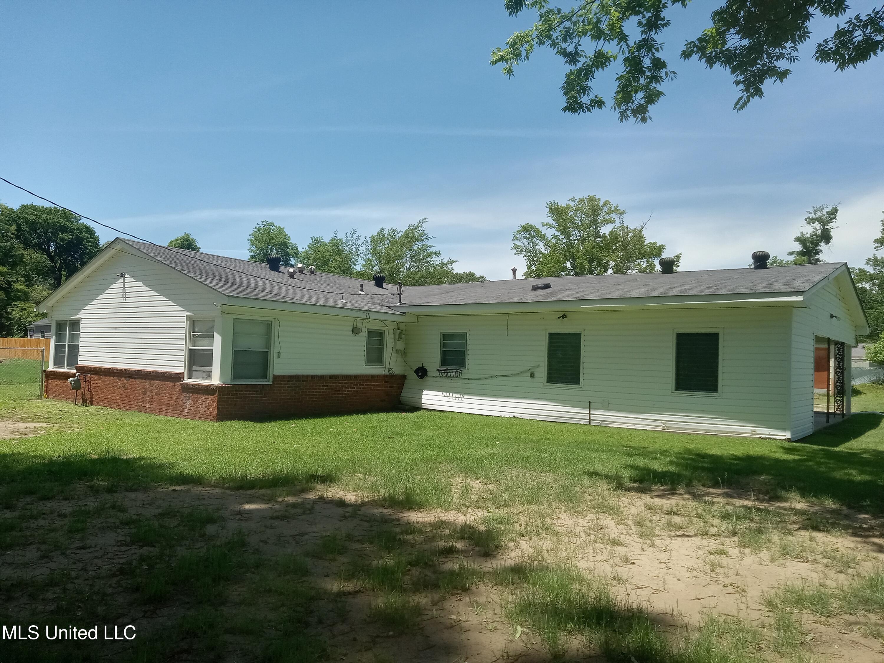 206 Birch Avenue, Indianola, Mississippi image 4