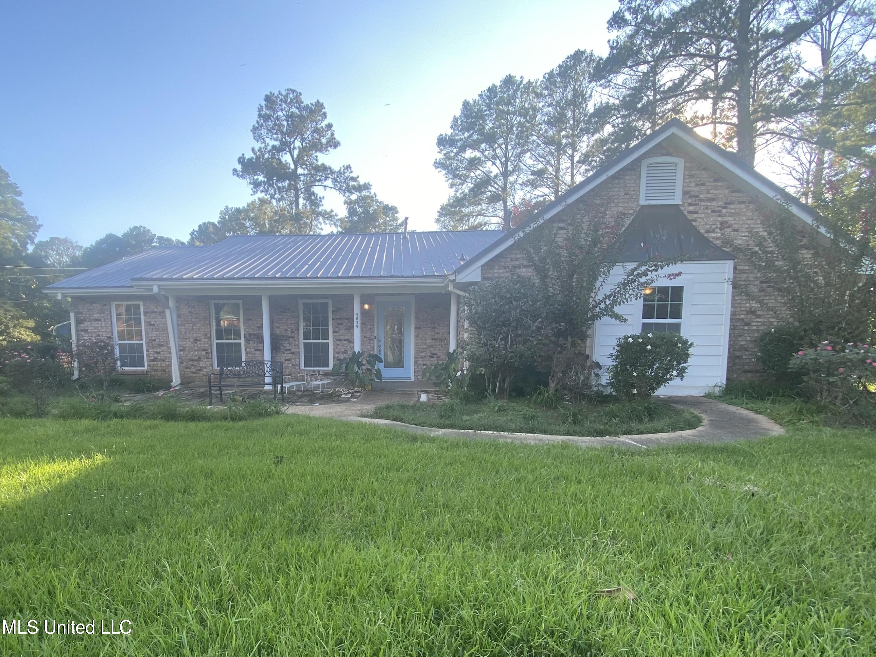 5039 Forest Hill Road, Byram, Mississippi image 1