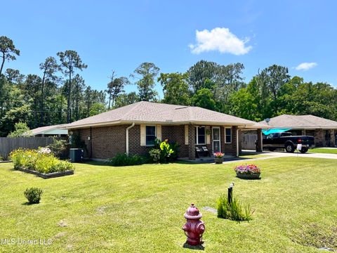 Apartment For Sale - 1001 Rue De Lasalle Street<br/> Hancock County, Waveland, MS 39576