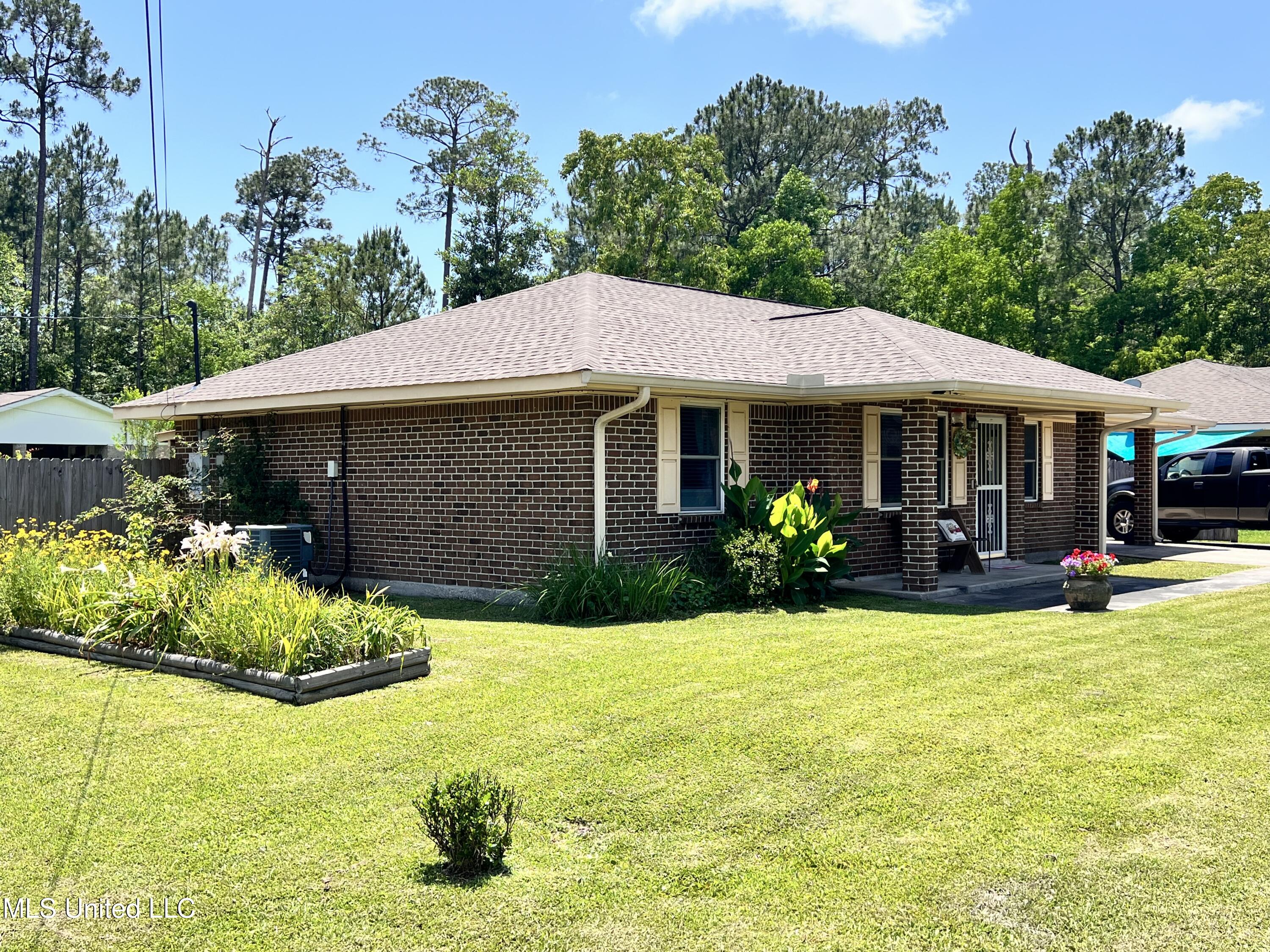 1001 Rue De Lasalle Street, Waveland, Mississippi image 15