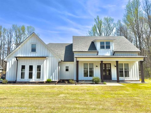 Homes For Sale - 47 Dry Field Cove<br/> Marshall County, Byhalia, MS 38611