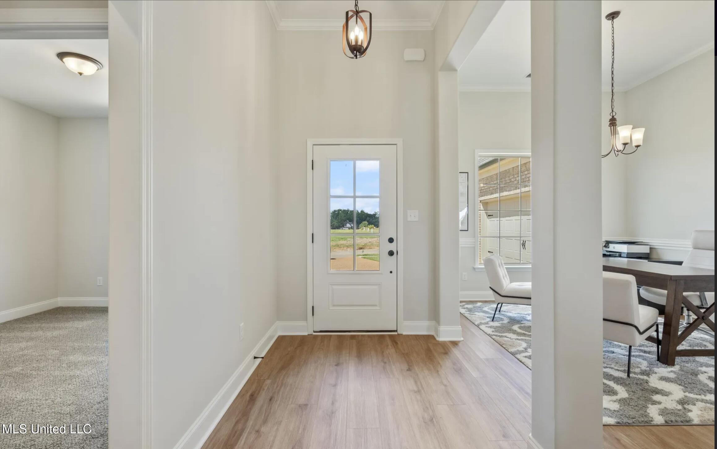 3772 Roland Drive, Southaven, Mississippi image 2