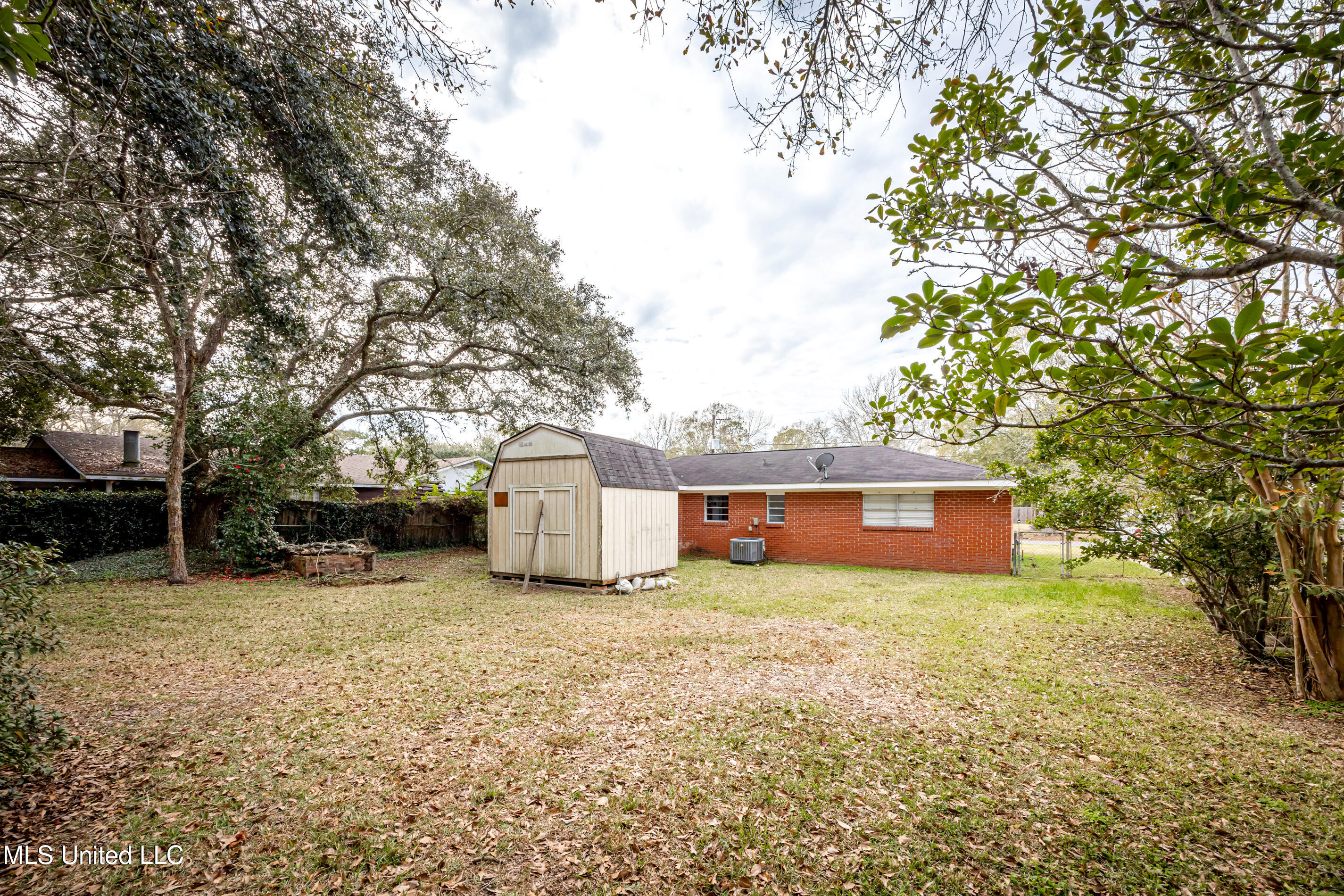 407 Holly Road, Ocean Springs, Mississippi image 33