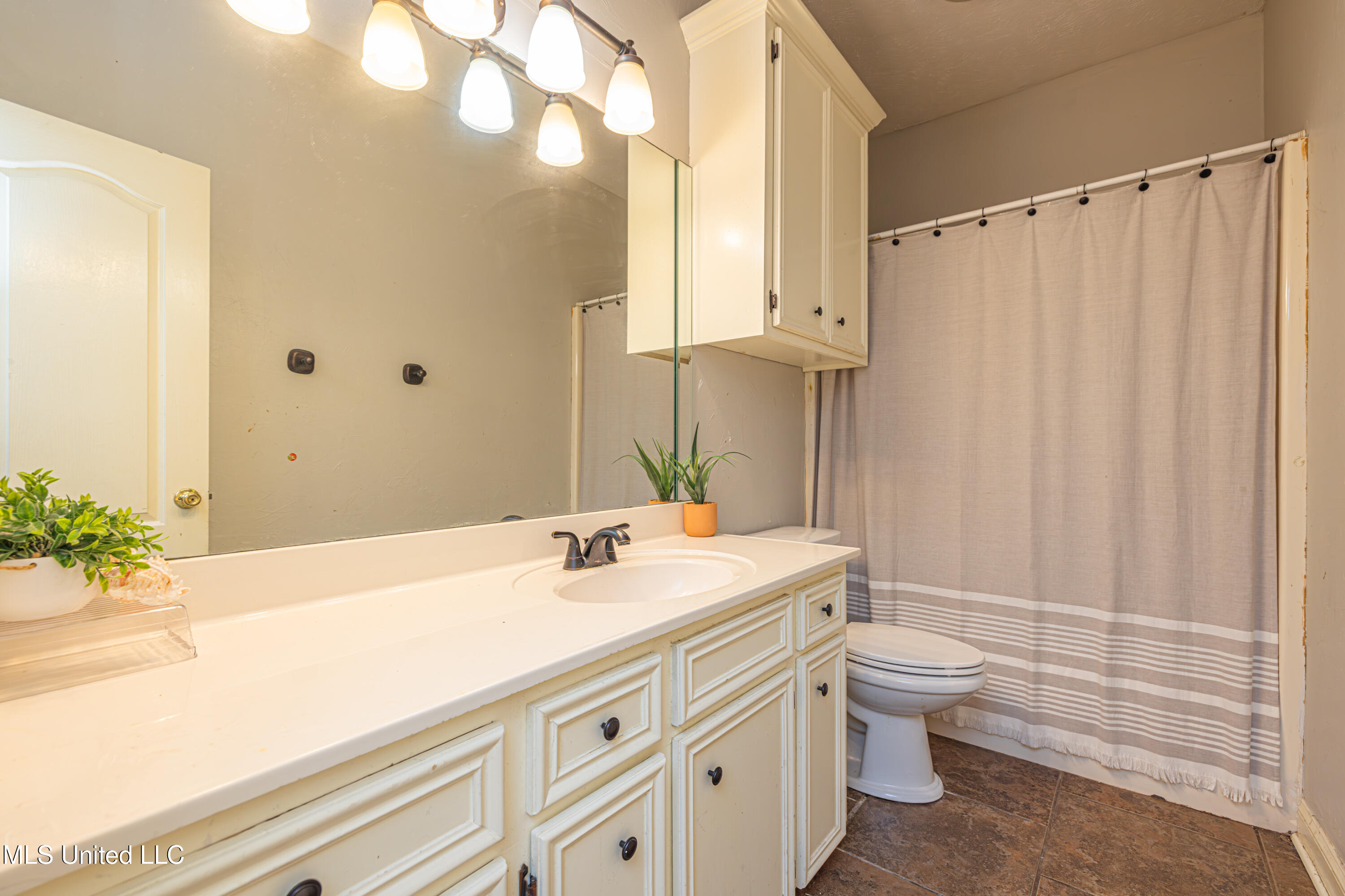 214 Deerfield Club Drive, Canton, Mississippi image 41