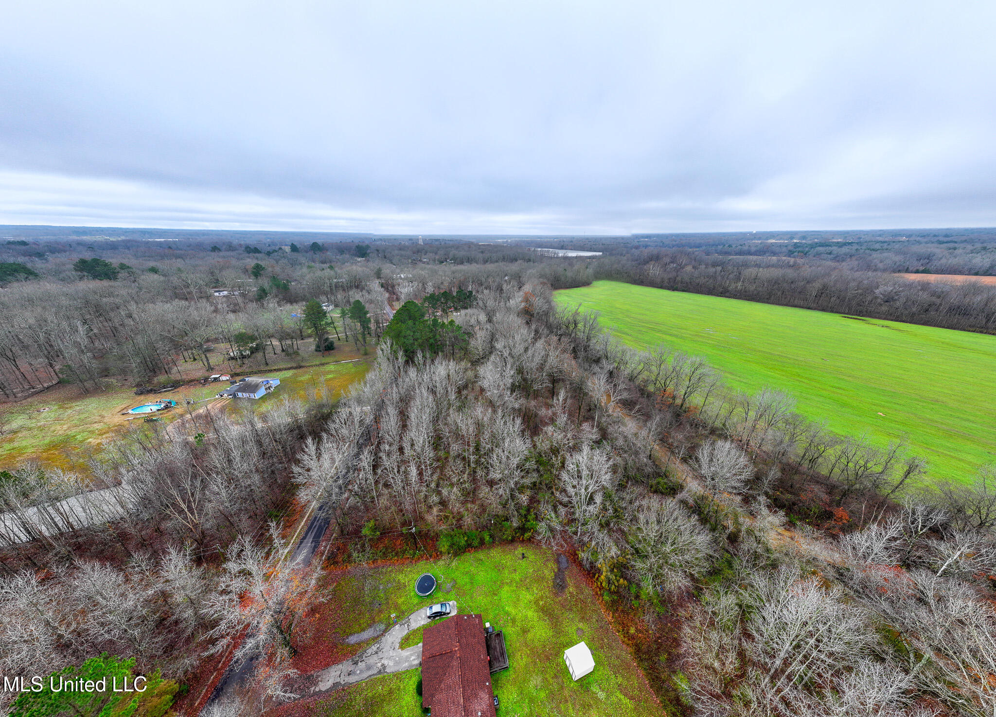 73 Valley Drive, Byhalia, Mississippi image 2