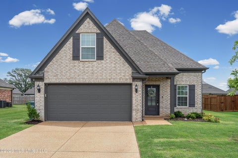 Homes For Sale - 2341 Kent Drive<br/> Southaven, MS 38672