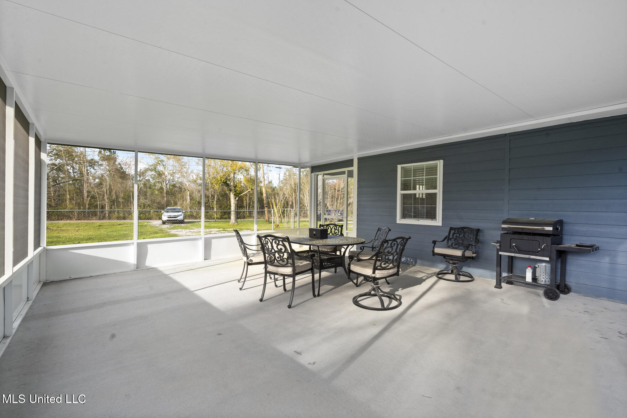 10085 Paradise Lane, Bay Saint Louis, Mississippi image 17