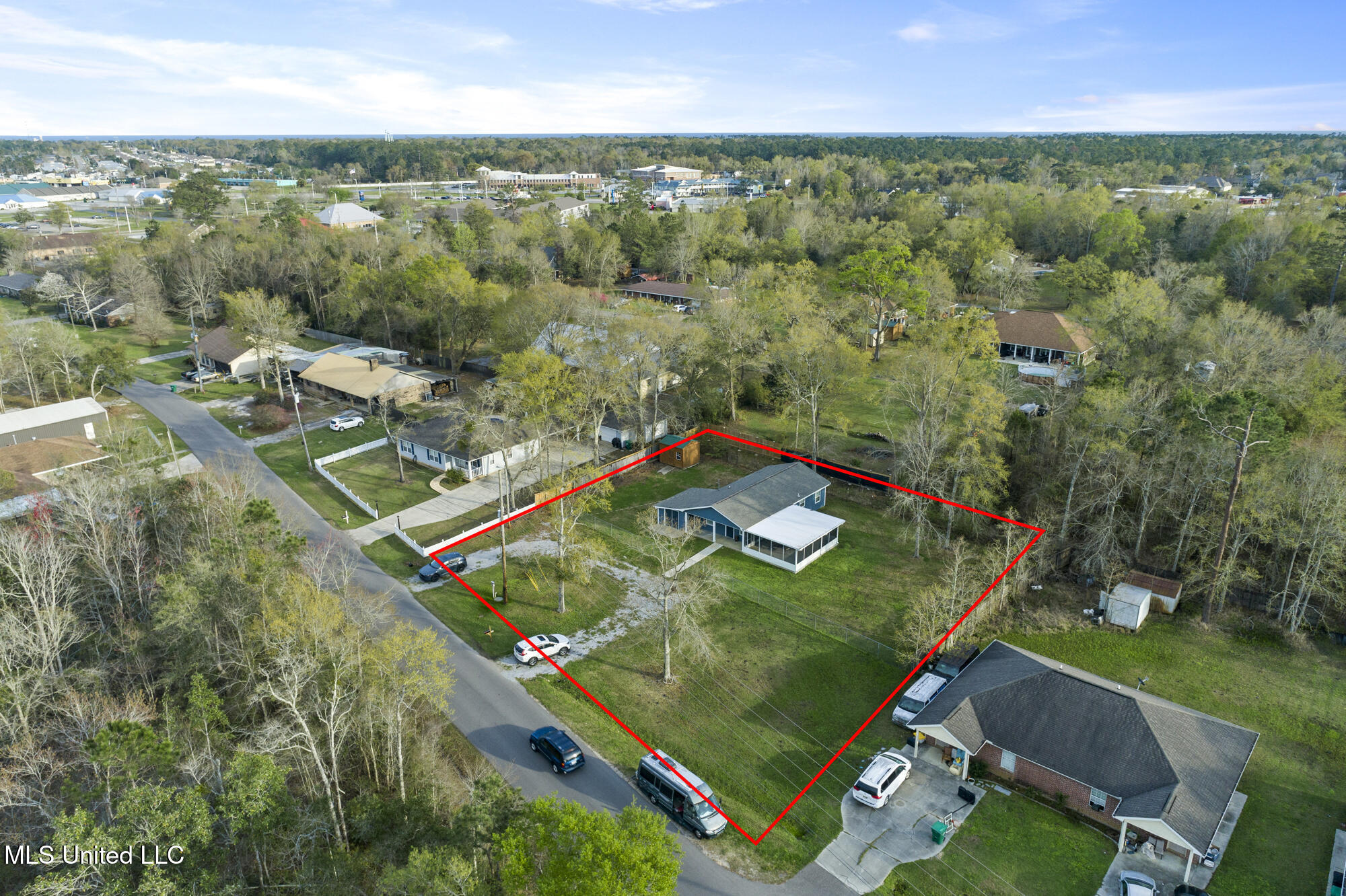 10085 Paradise Lane, Bay Saint Louis, Mississippi image 22
