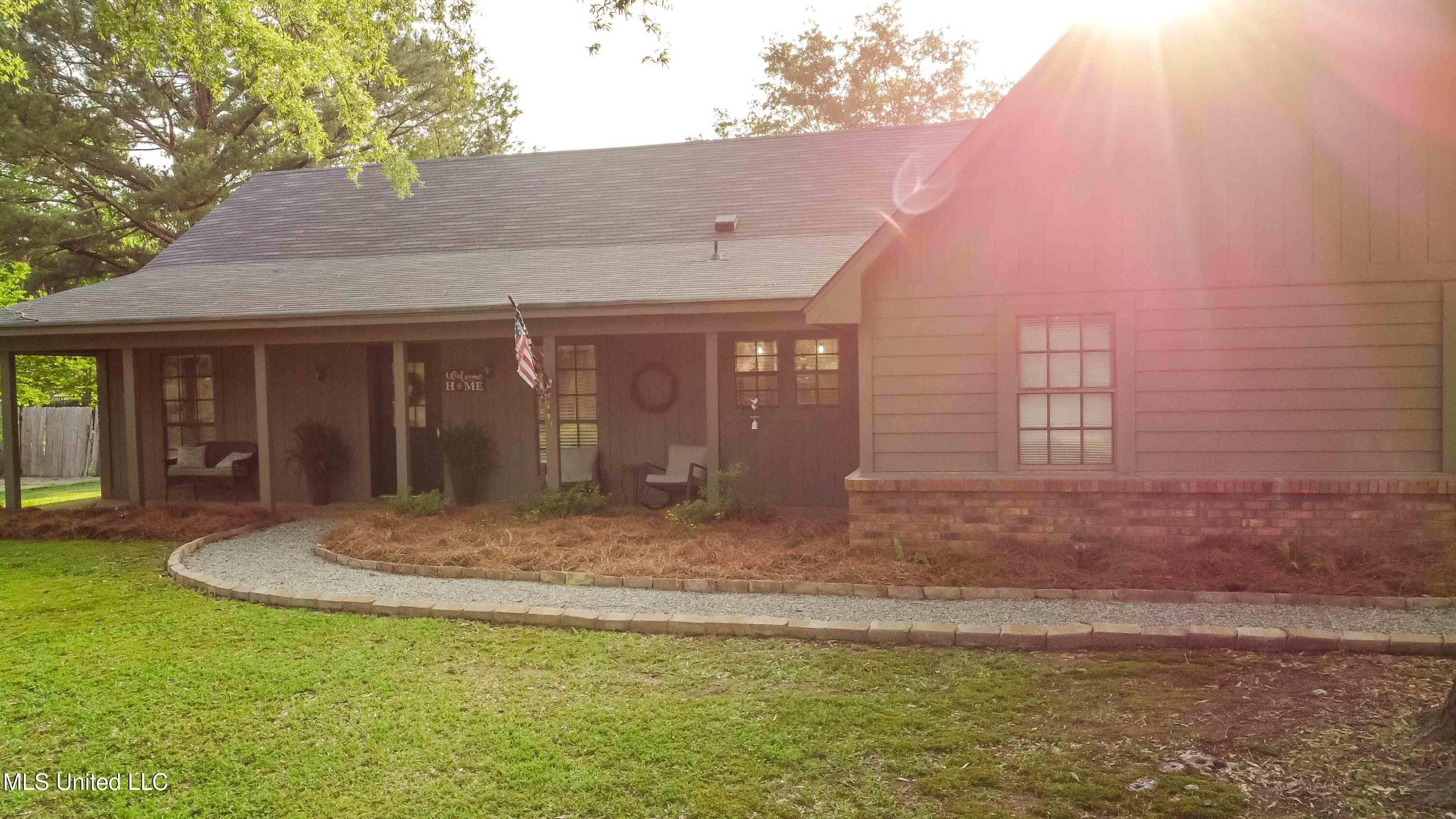 118 Dogwood Trail, Brandon, Mississippi image 5