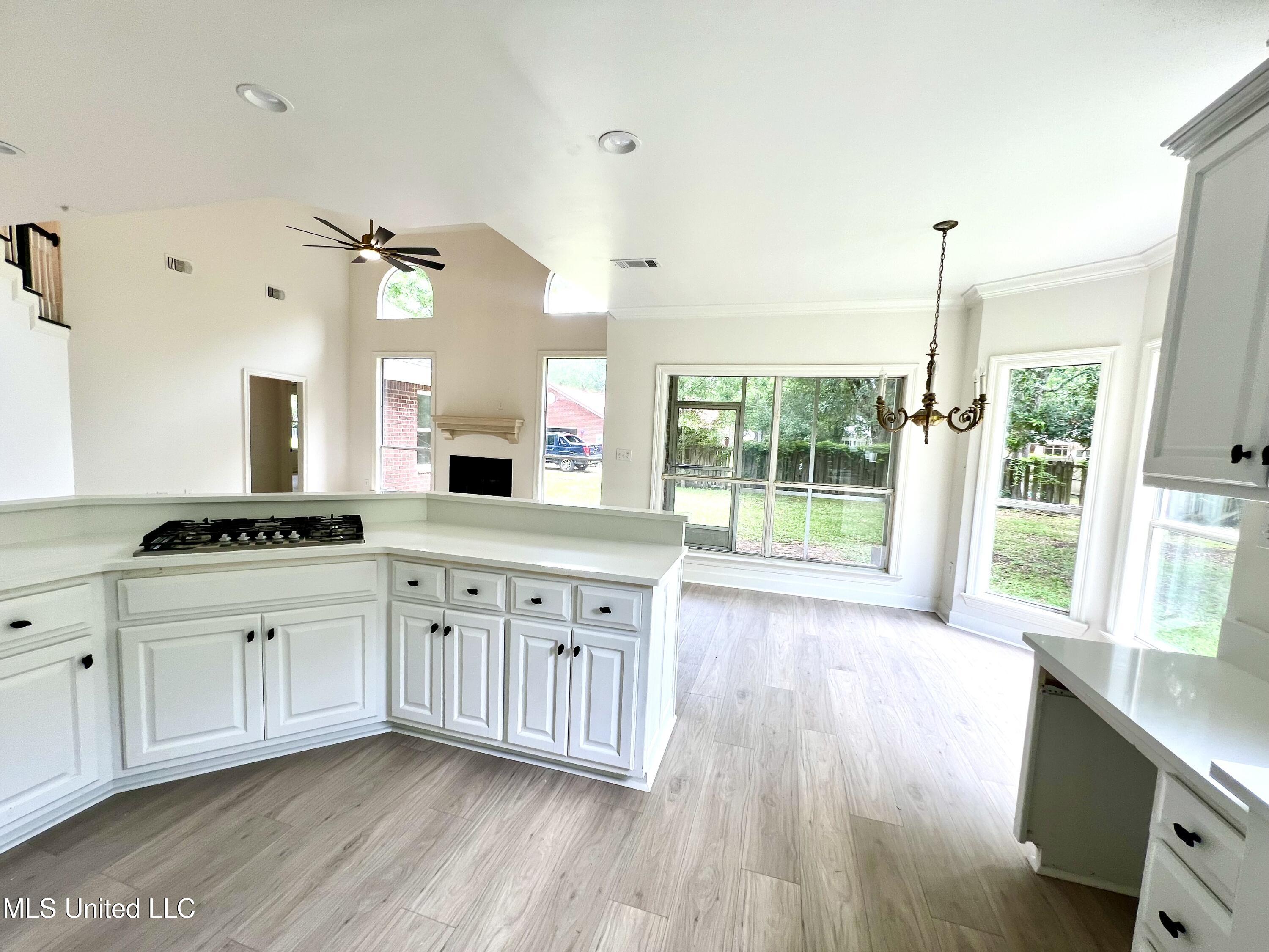 2513 Duck Lake Drive, Moss Point, Mississippi image 19