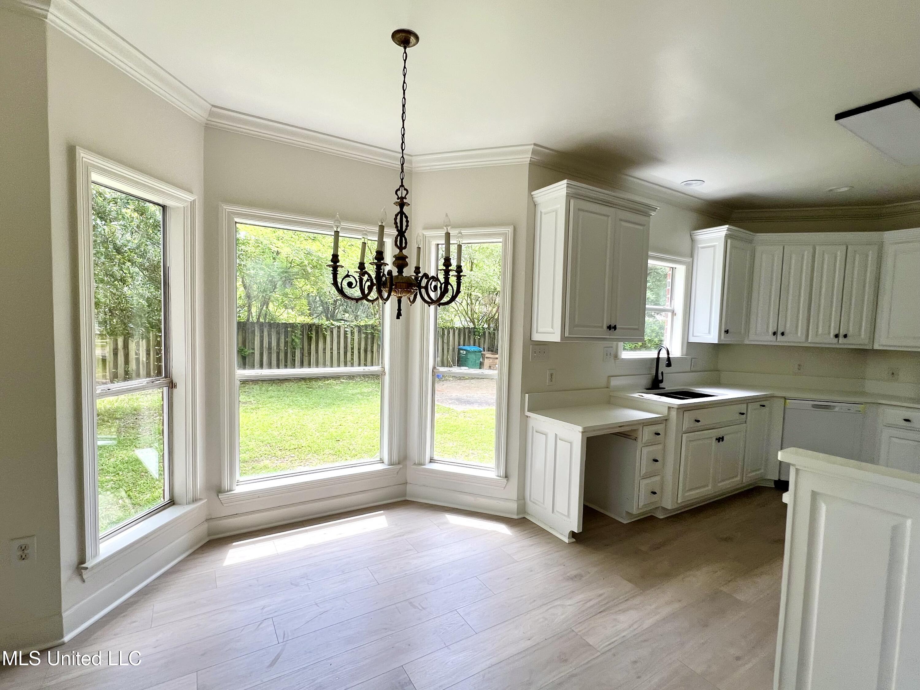 2513 Duck Lake Drive, Moss Point, Mississippi image 20