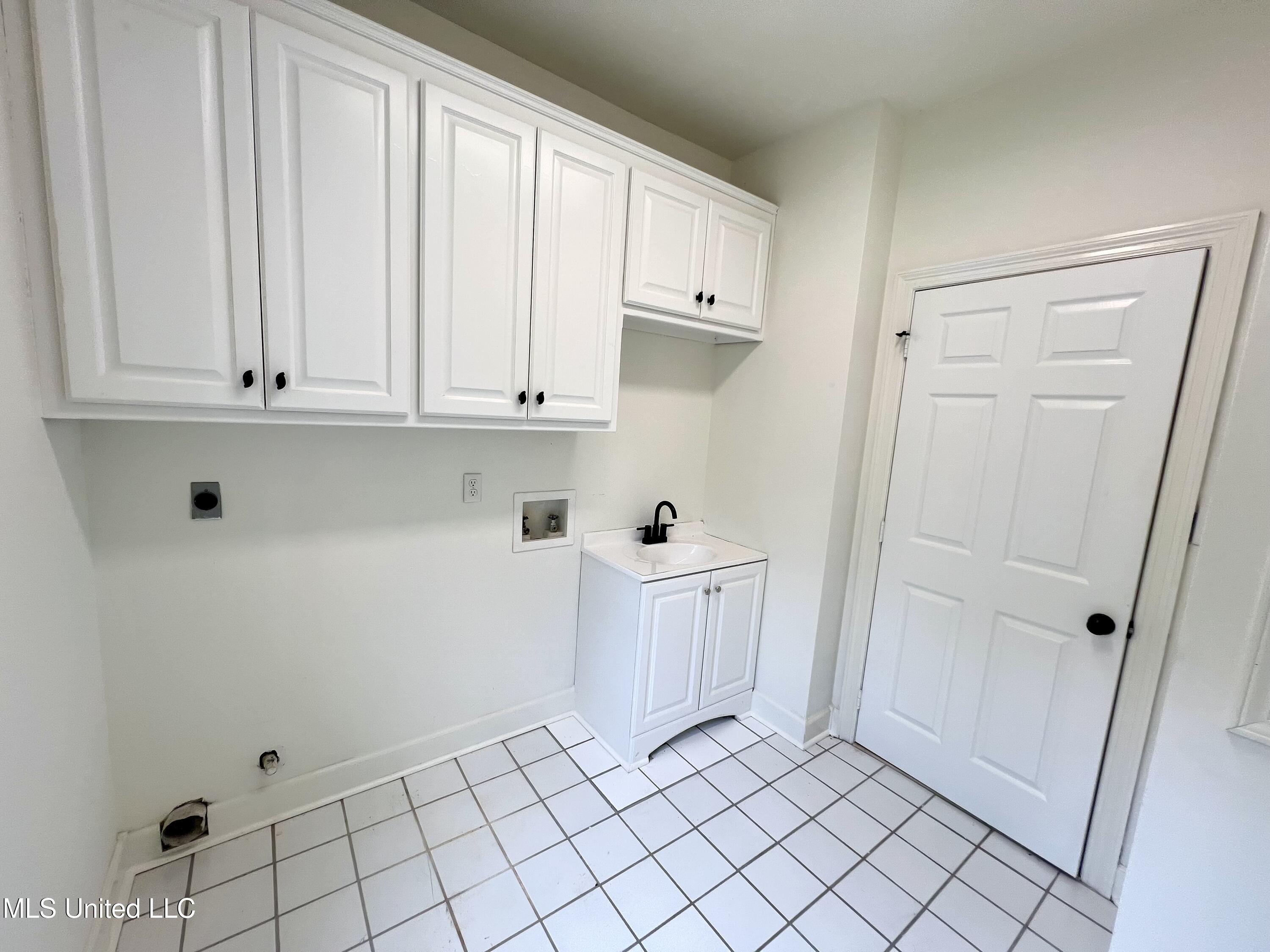 2513 Duck Lake Drive, Moss Point, Mississippi image 37
