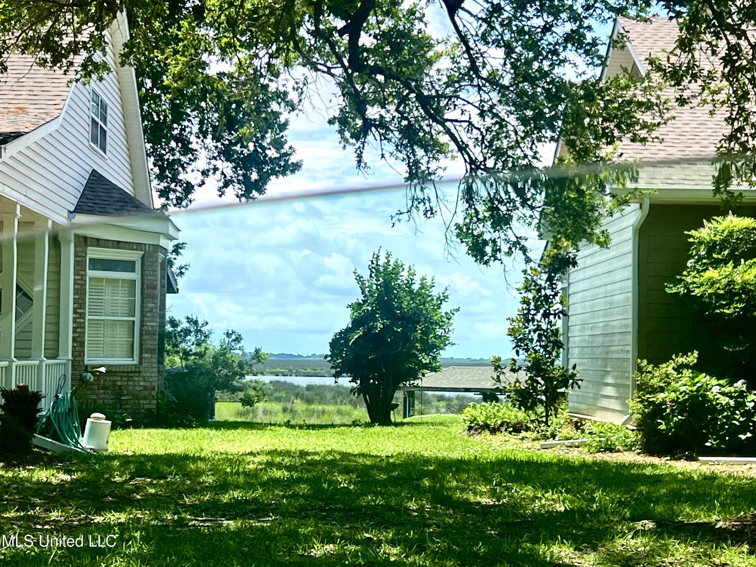 2513 Duck Lake Drive, Moss Point, Mississippi image 47