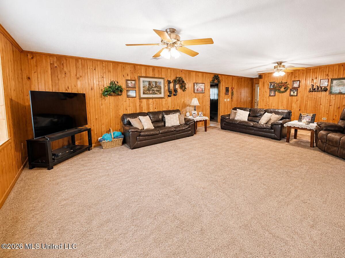 918 Neely Avera Road
