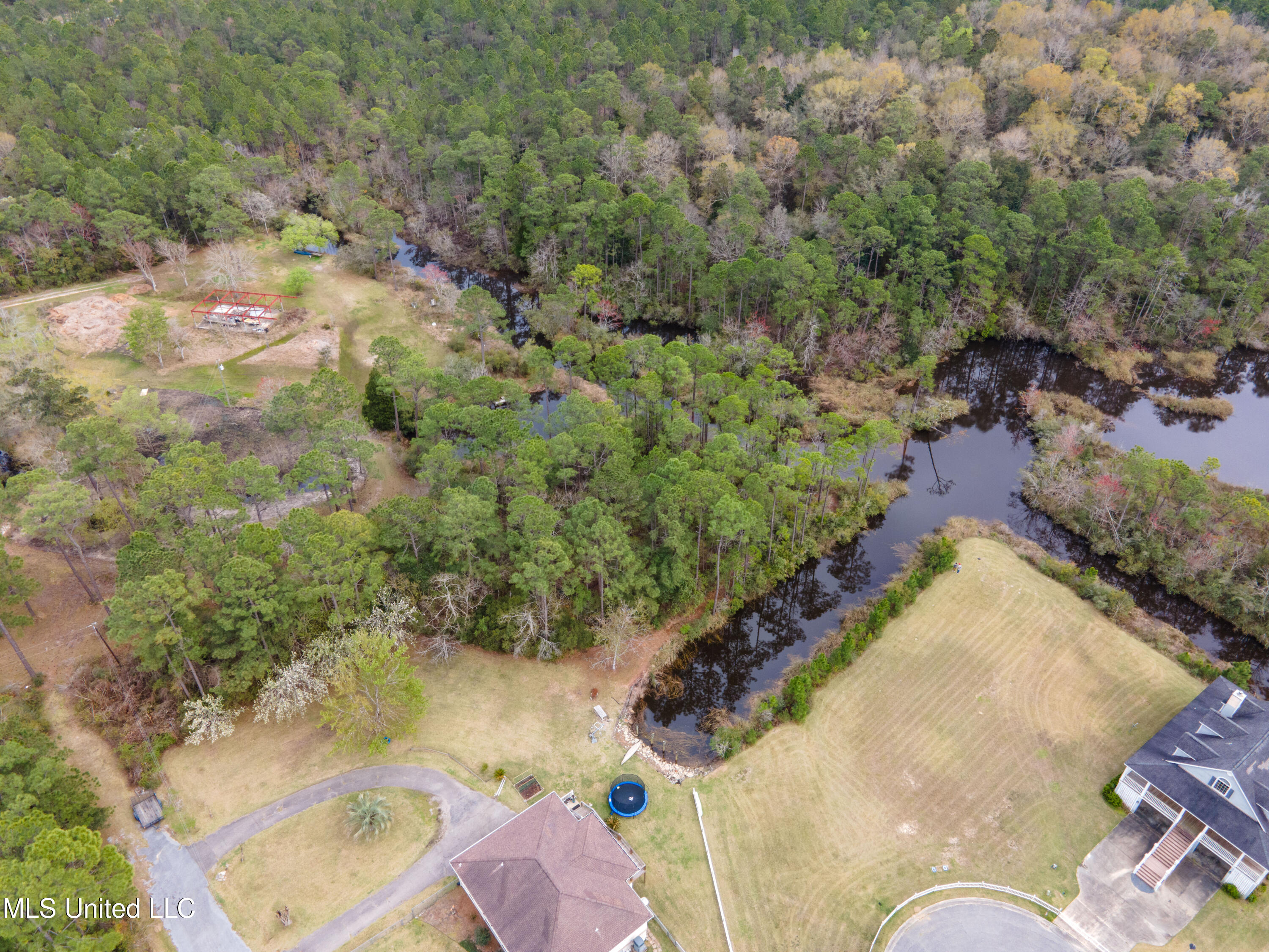 Lake Geneva Drive, Ocean Springs, Mississippi image 4