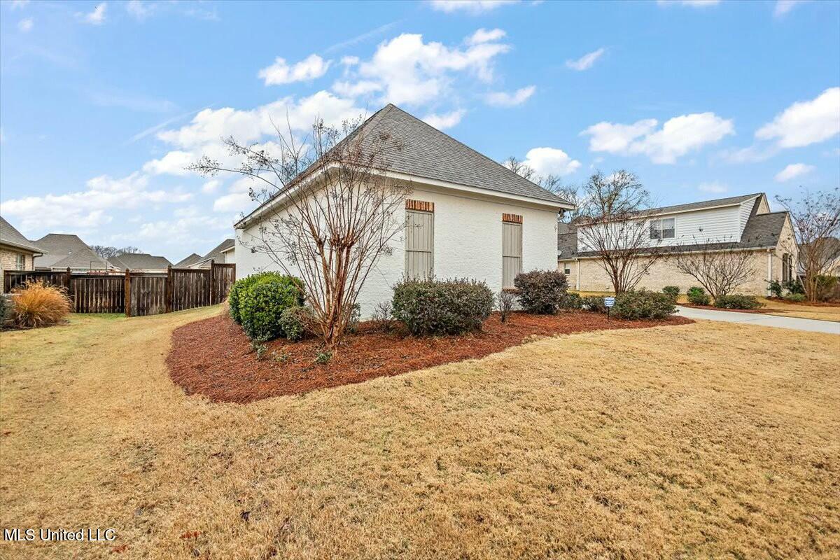 305 Colony Court, Madison, Mississippi image 3