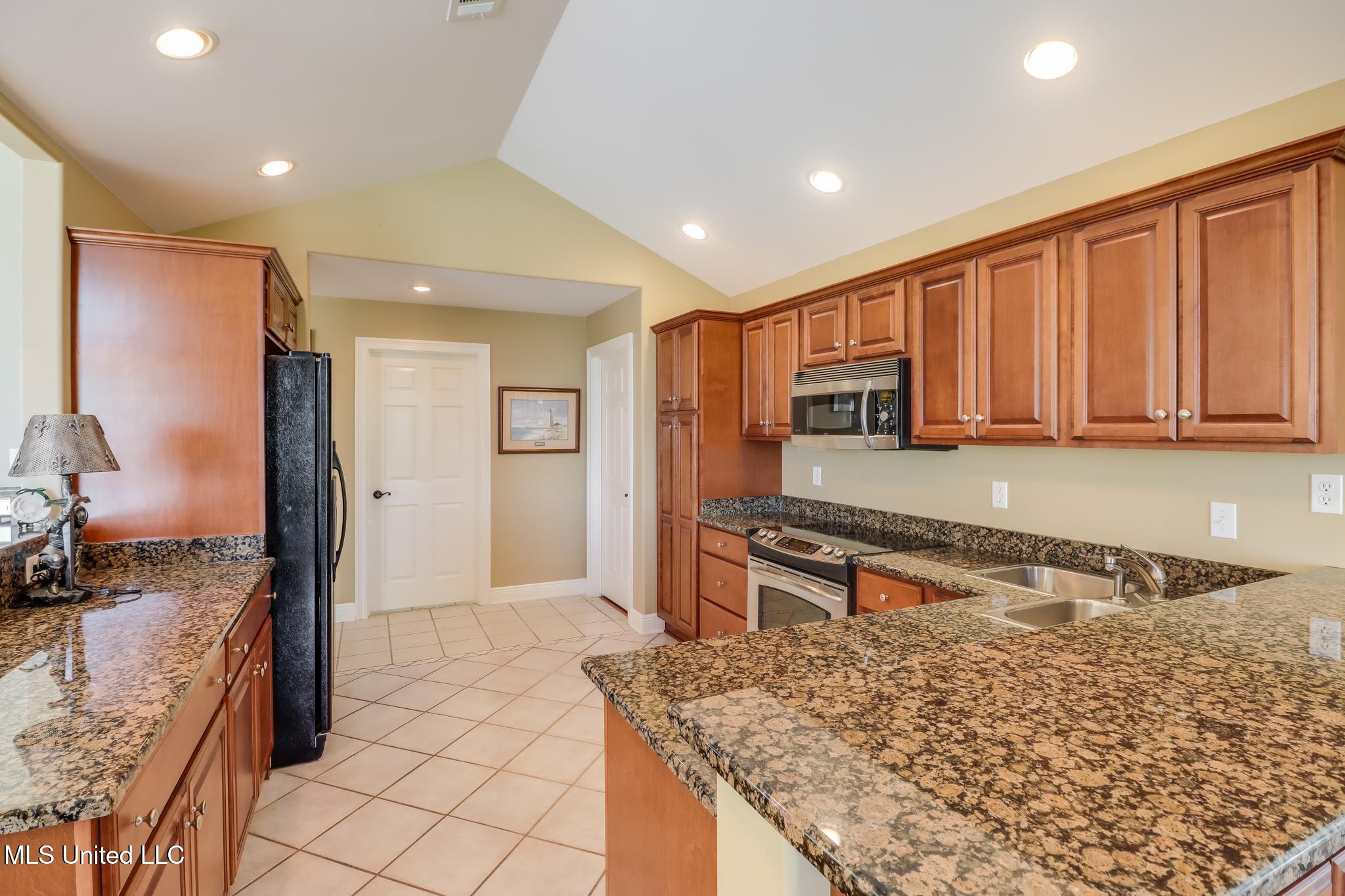 1296 John Evans Drive, Gulfport, Mississippi image 7