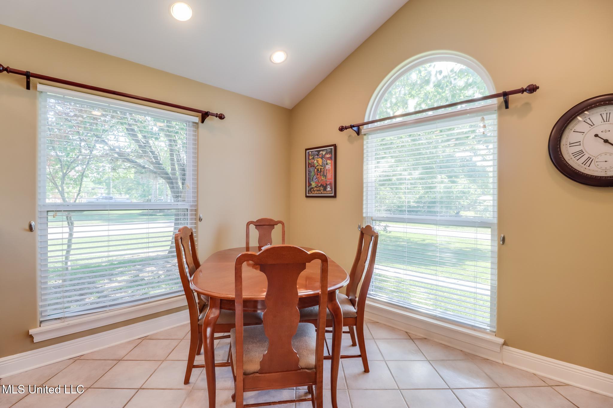 1296 John Evans Drive, Gulfport, Mississippi image 5
