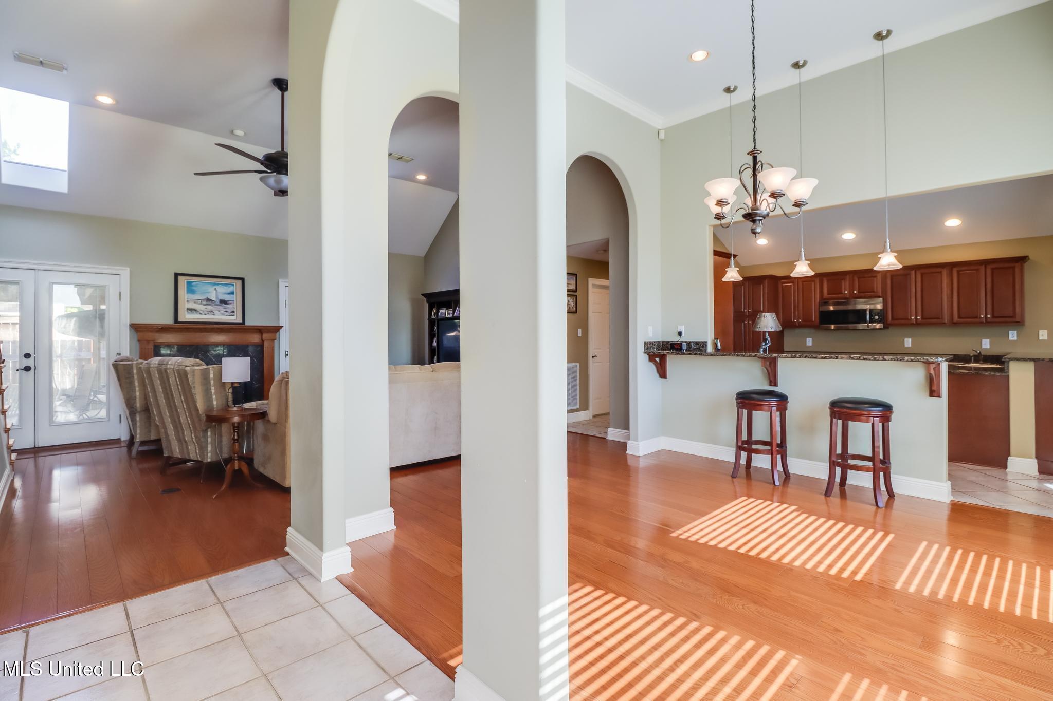 1296 John Evans Drive, Gulfport, Mississippi image 9