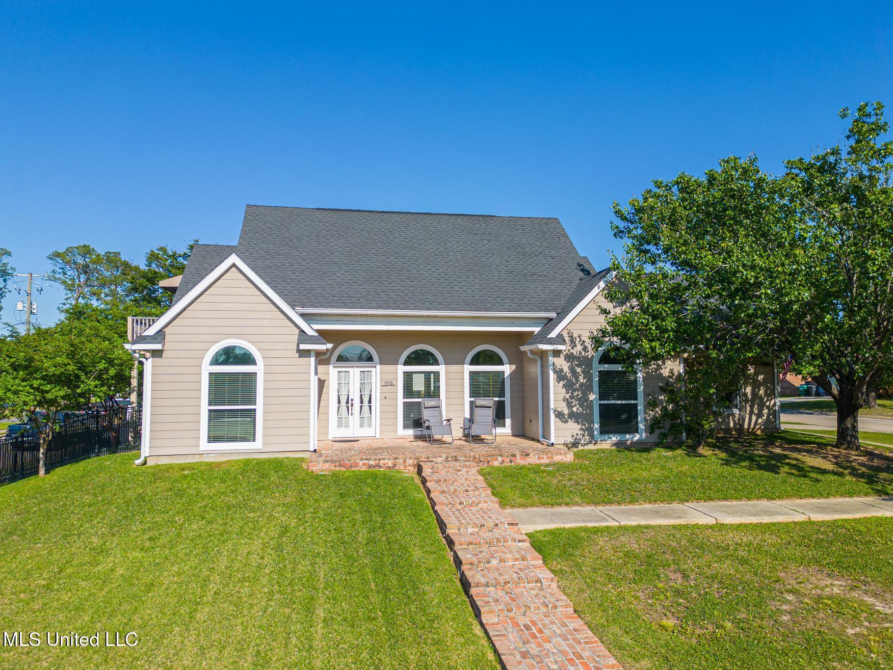 1296 John Evans Drive, Gulfport, Mississippi image 1