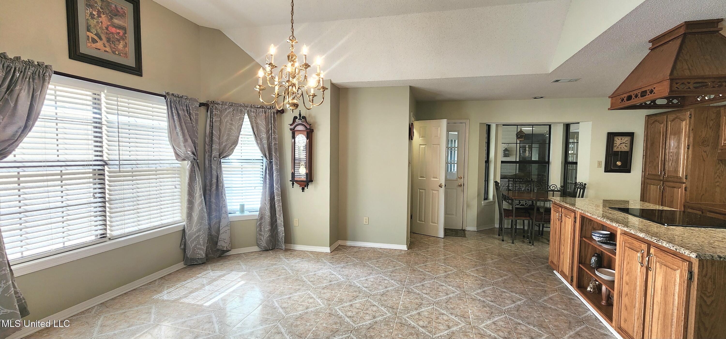 96498 W Diamondhead Drive, Diamondhead, Mississippi image 17