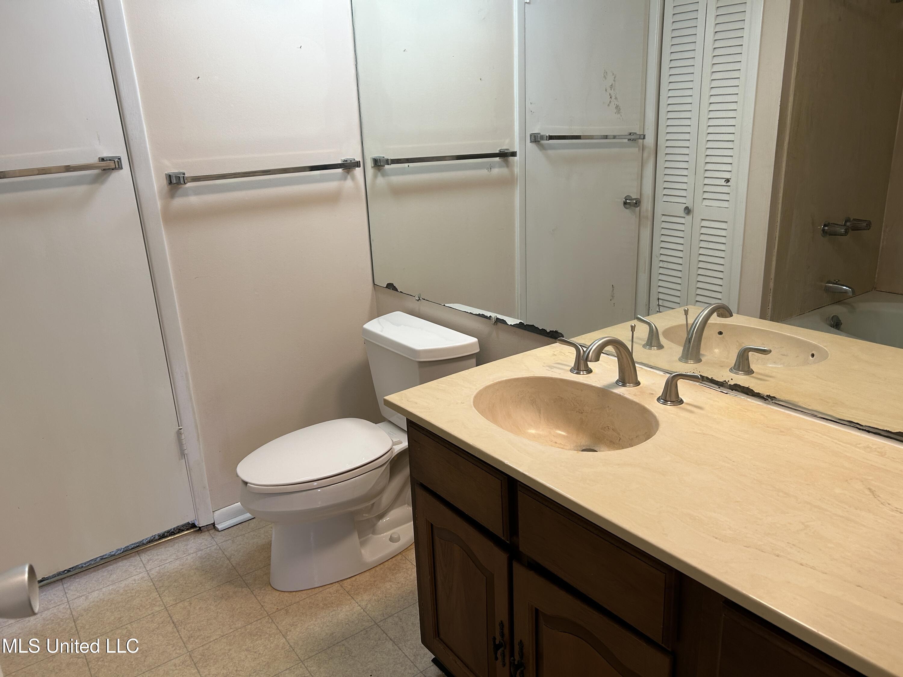 221 Lanai Village #F, Diamondhead, Mississippi image 15