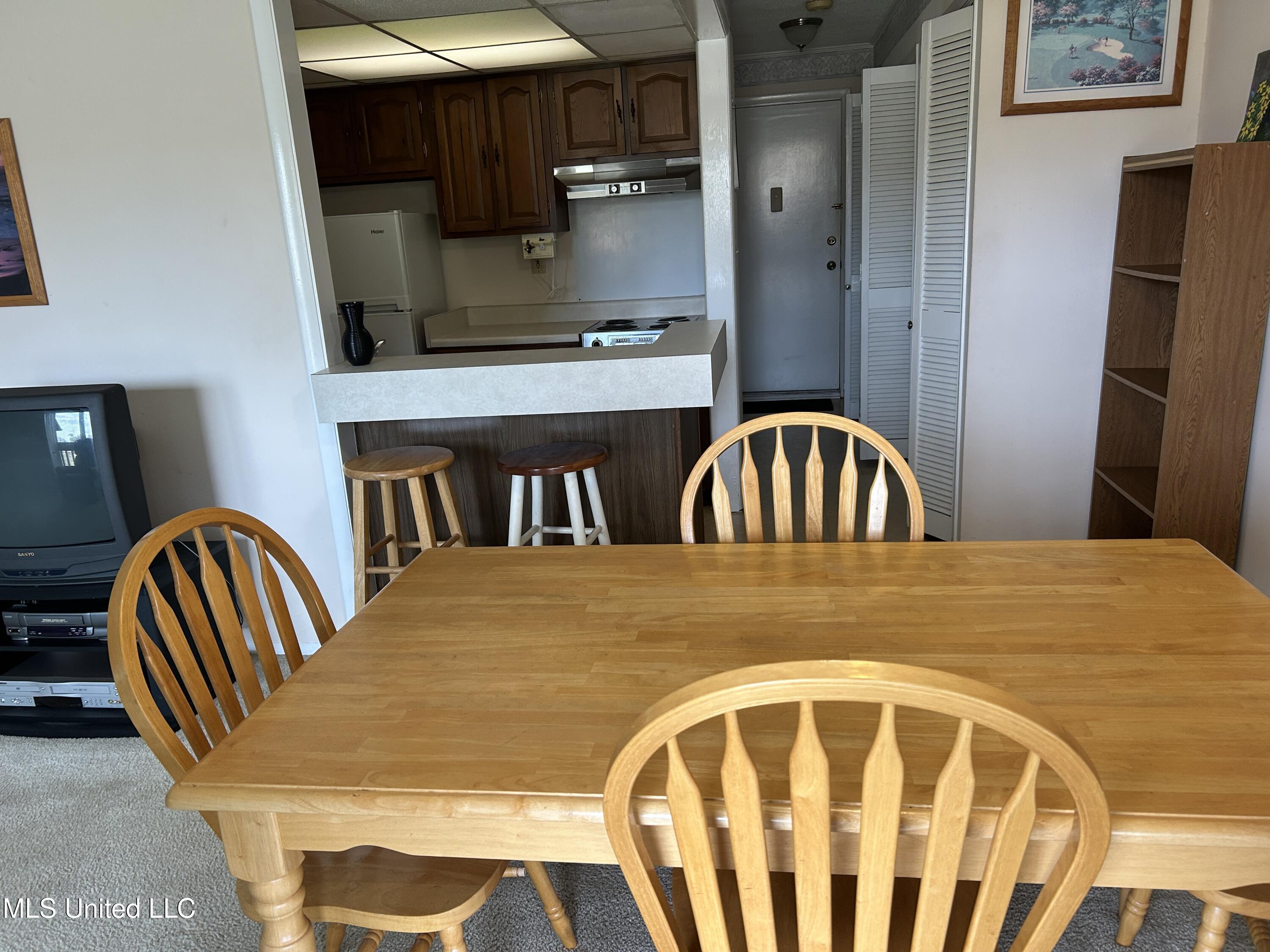 221 Lanai Village #F, Diamondhead, Mississippi image 5