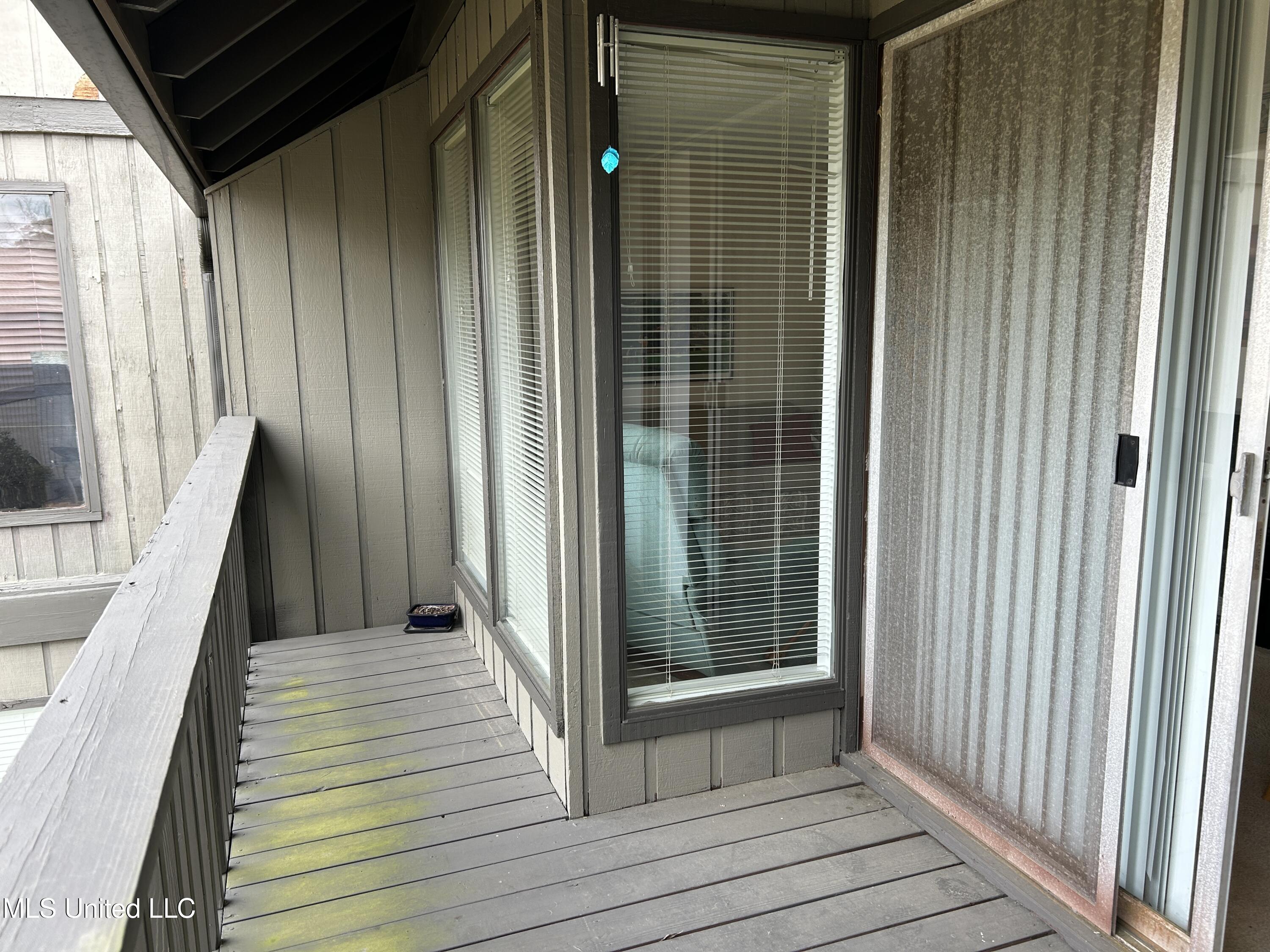 221 Lanai Village #F, Diamondhead, Mississippi image 2