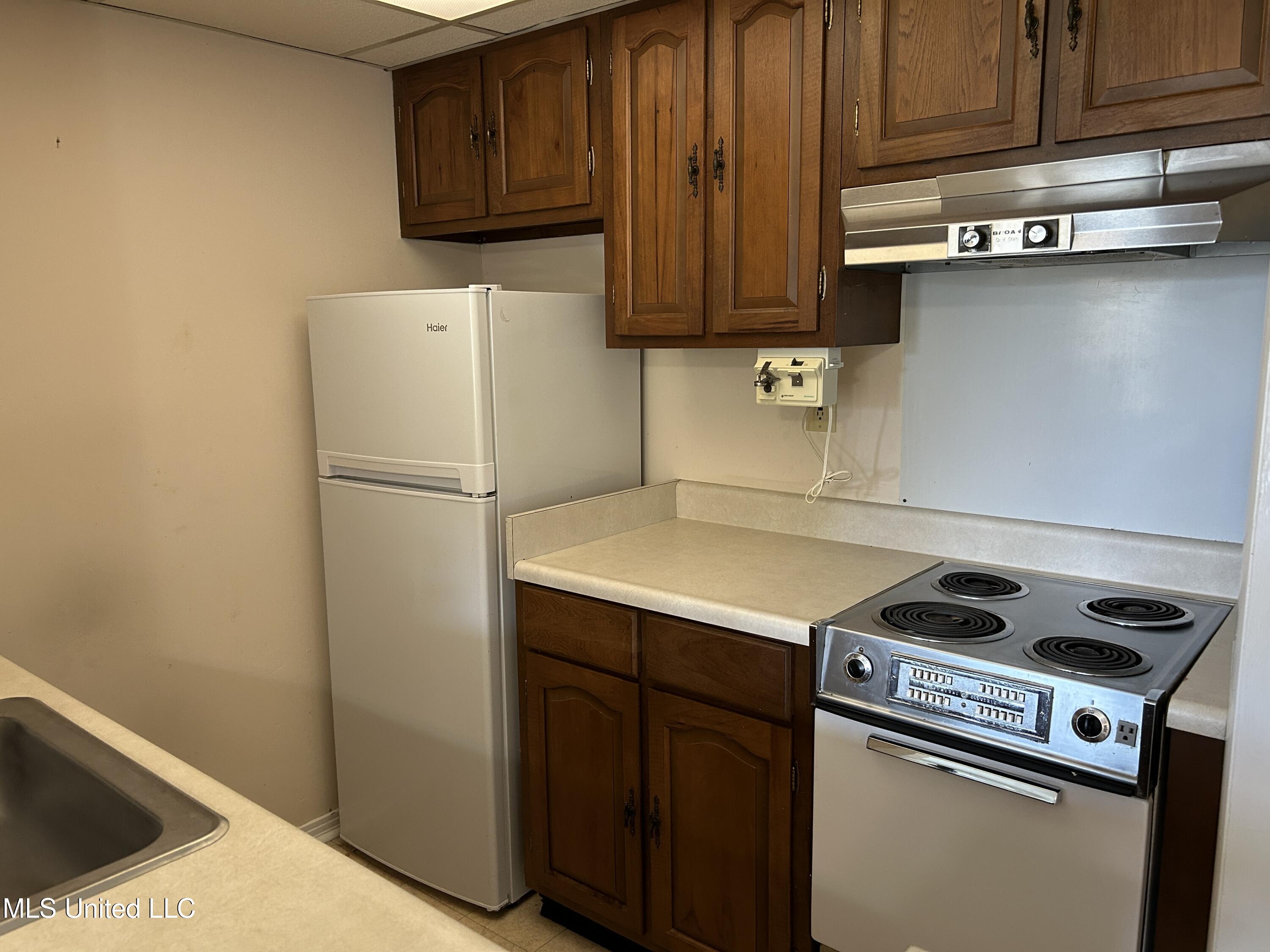 221 Lanai Village #F, Diamondhead, Mississippi image 7