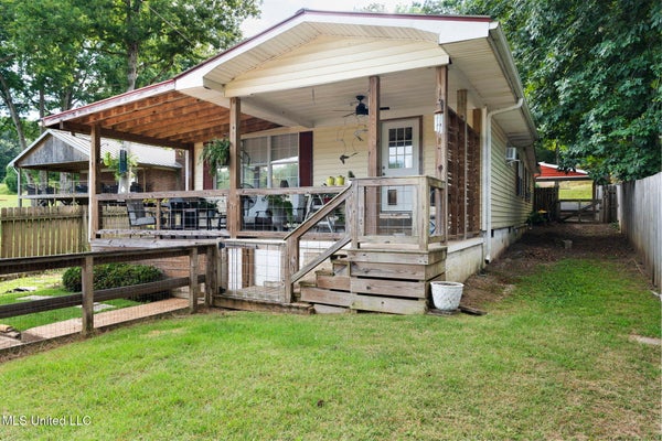 1294 LAKEVIEW DR, ASHLAND, MS 38603 - Image 32bc8f5a68faefdb2faa63386f9d1442/1332683555